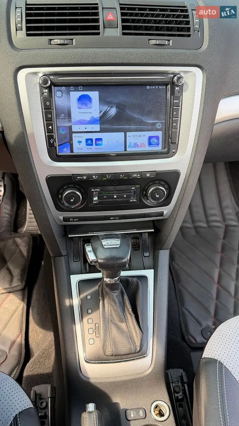 2010 Skoda Octavia - мініатюра 15