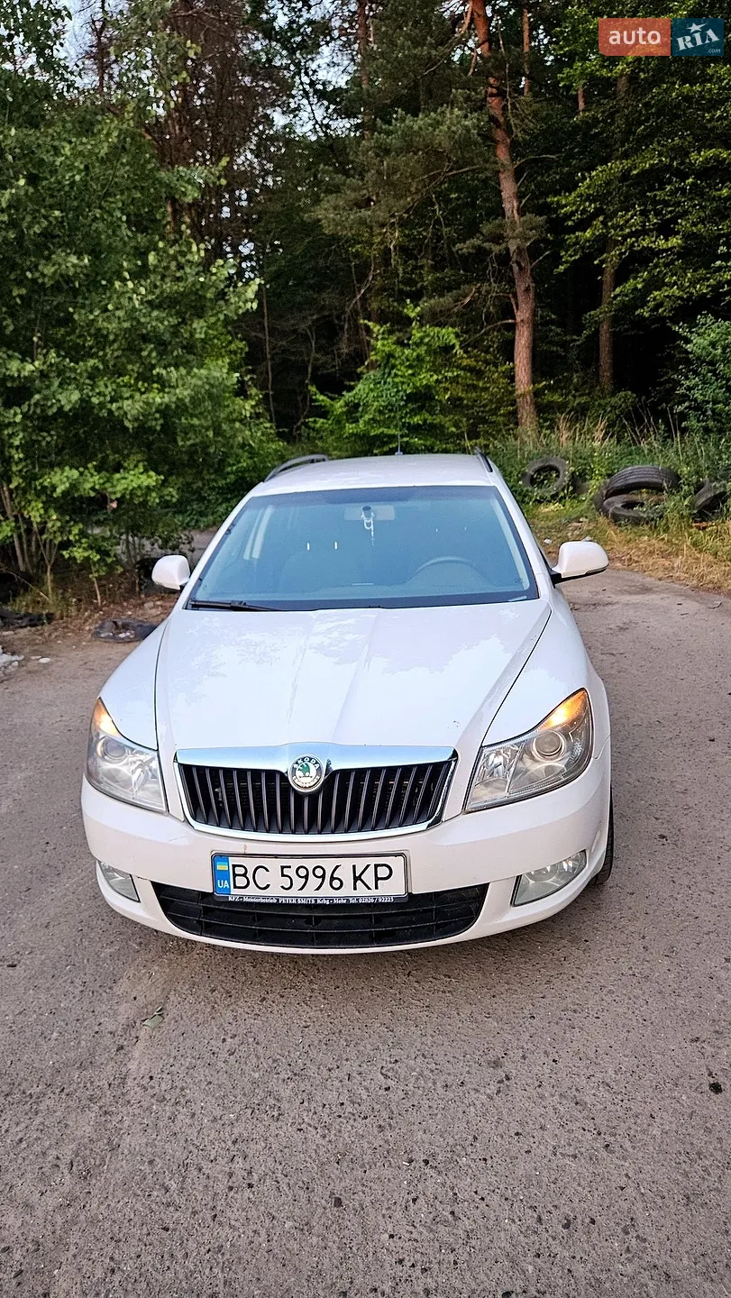 2010 Skoda Octavia - мініатюра 18