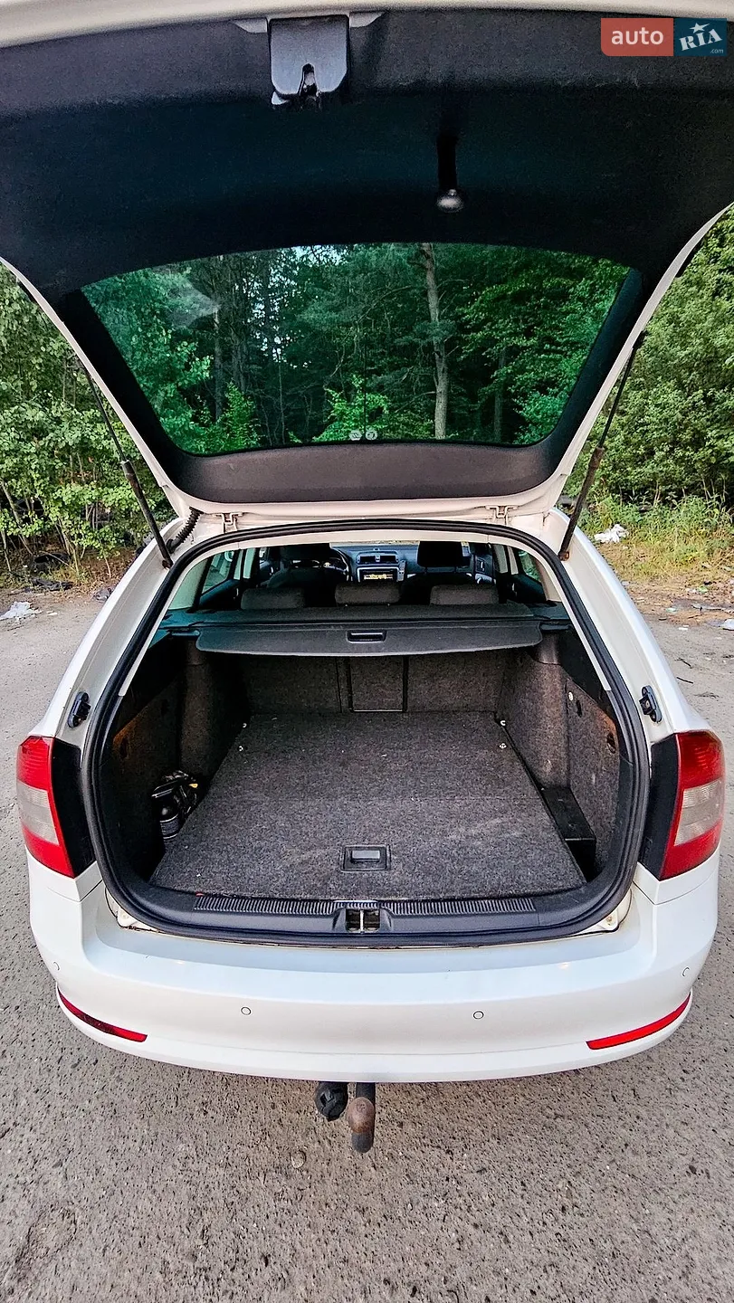 2010 Skoda Octavia - мініатюра 42