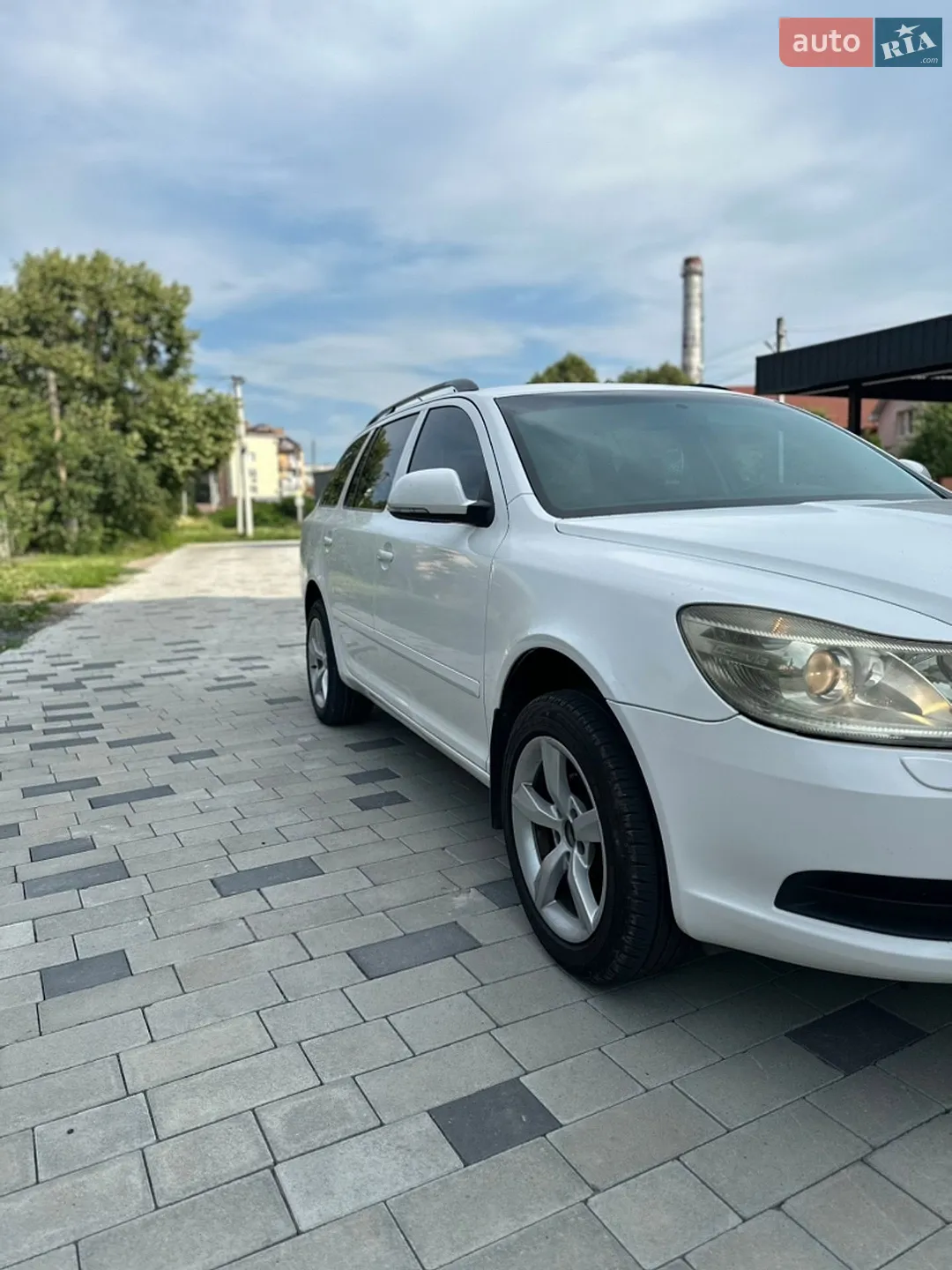 2010 Skoda Octavia - мініатюра 4