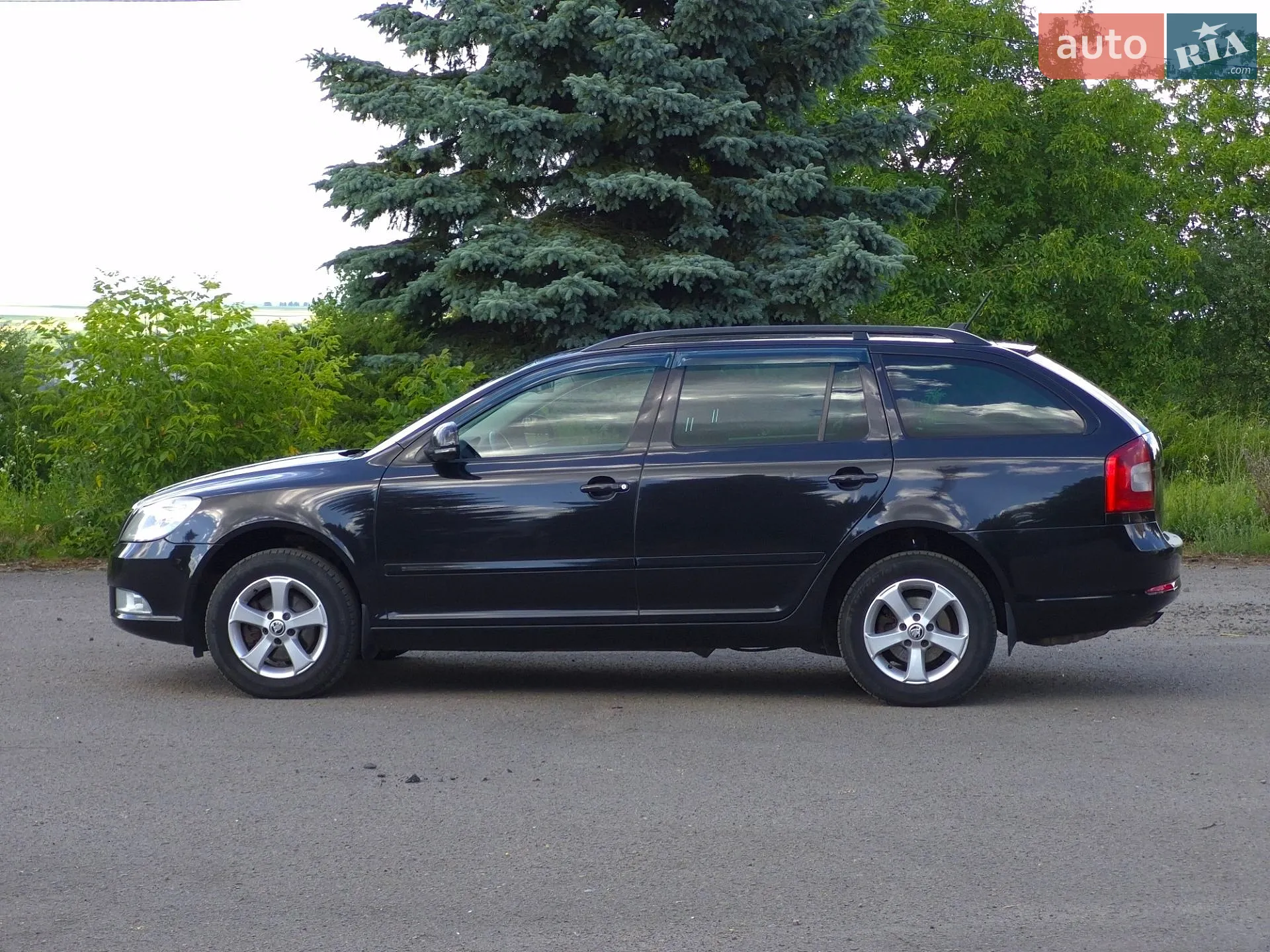 2010 Skoda Octavia - мініатюра 9