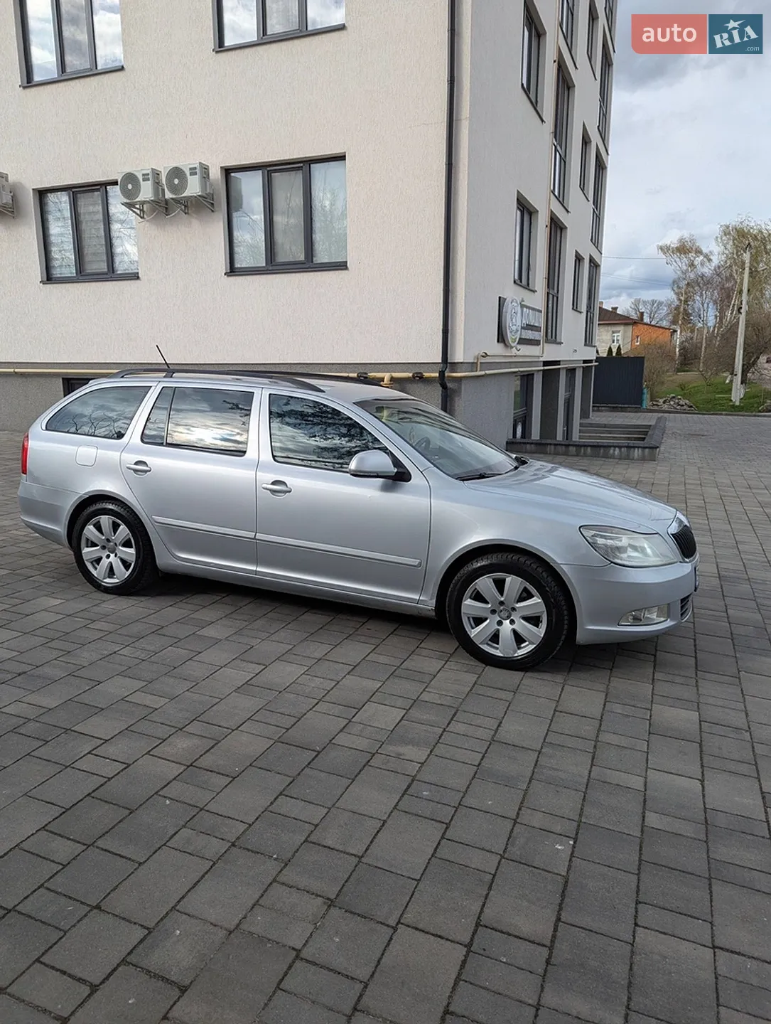 2010 Skoda Octavia - мініатюра 6