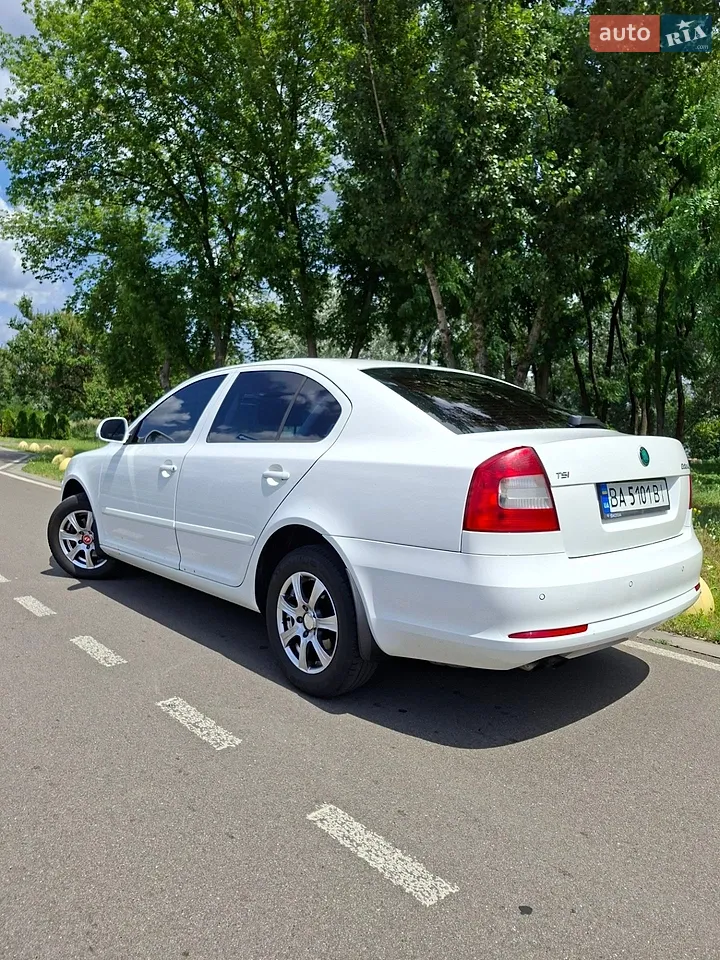 2010 Skoda Octavia - мініатюра 32