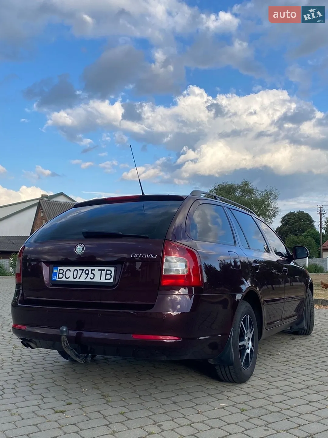 2010 Skoda Octavia - мініатюра 5