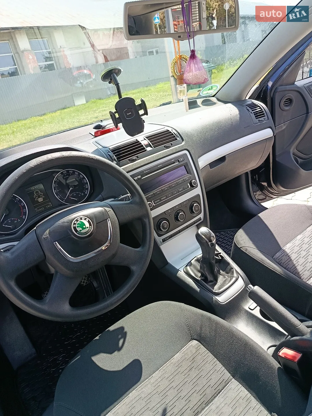 2011 Skoda Octavia - мініатюра 13