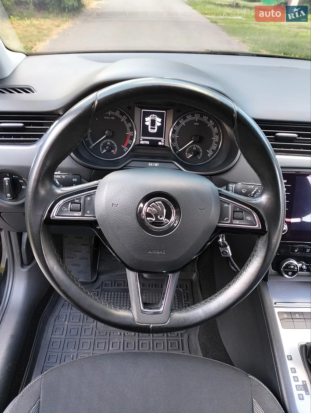 2017 Skoda Octavia - мініатюра 26