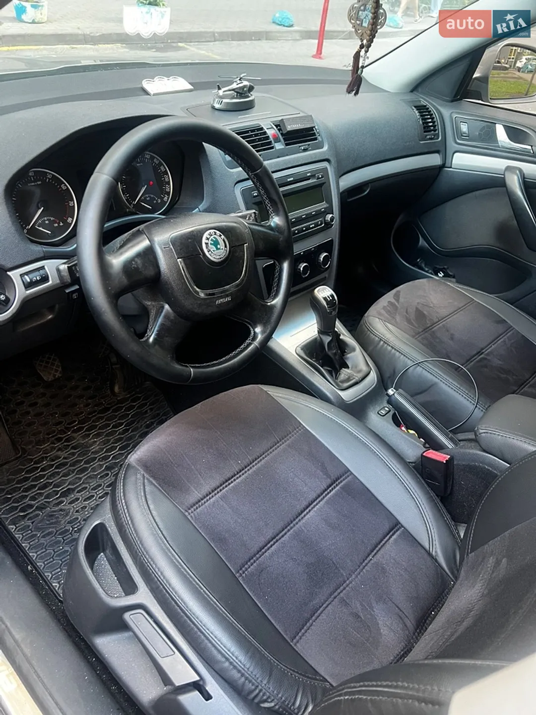 2011 Skoda Octavia - мініатюра 16