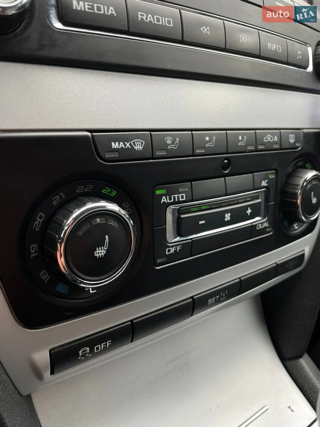 2010 Skoda Octavia - мініатюра 25