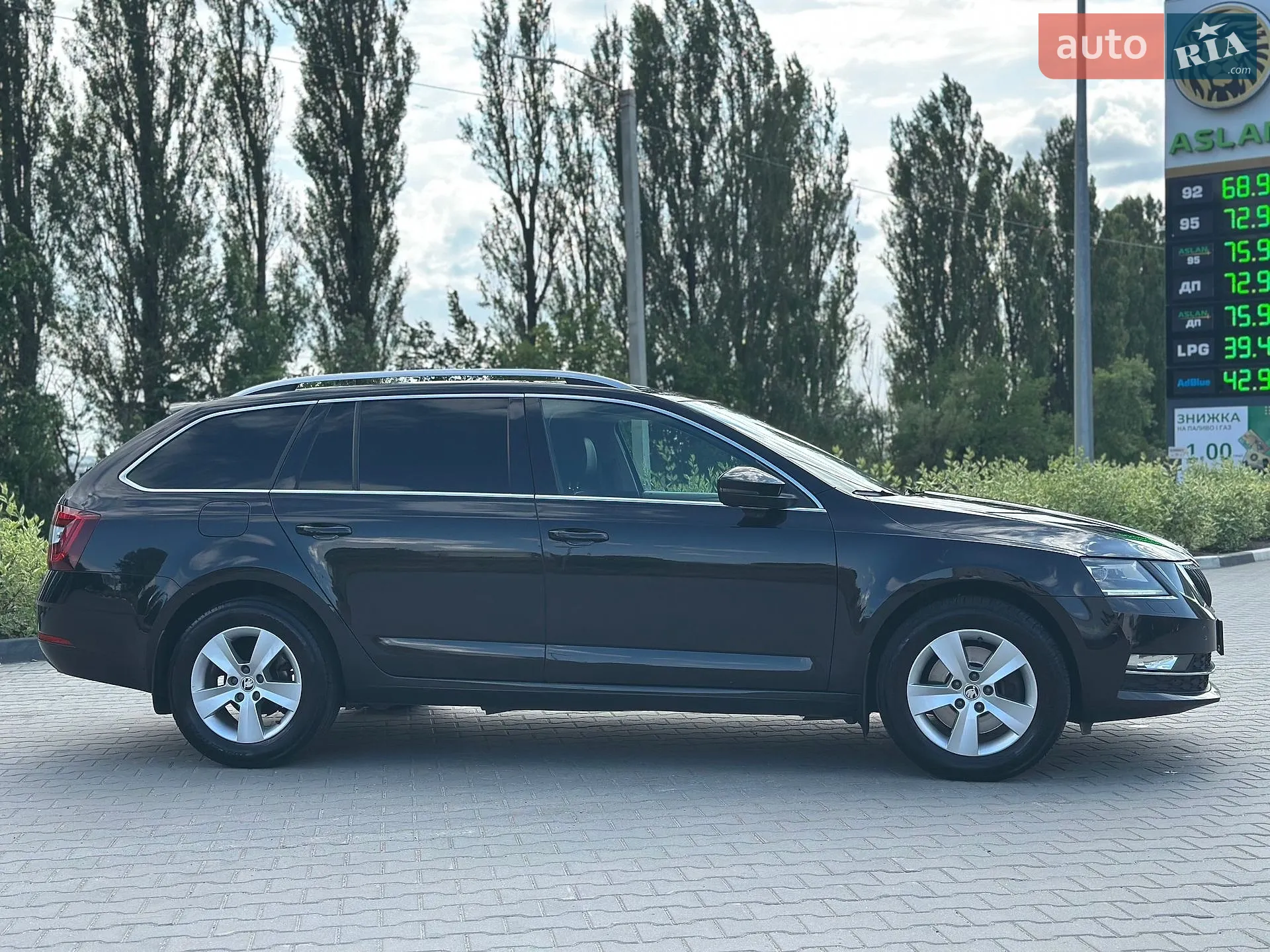 2017 Skoda Octavia - мініатюра 10