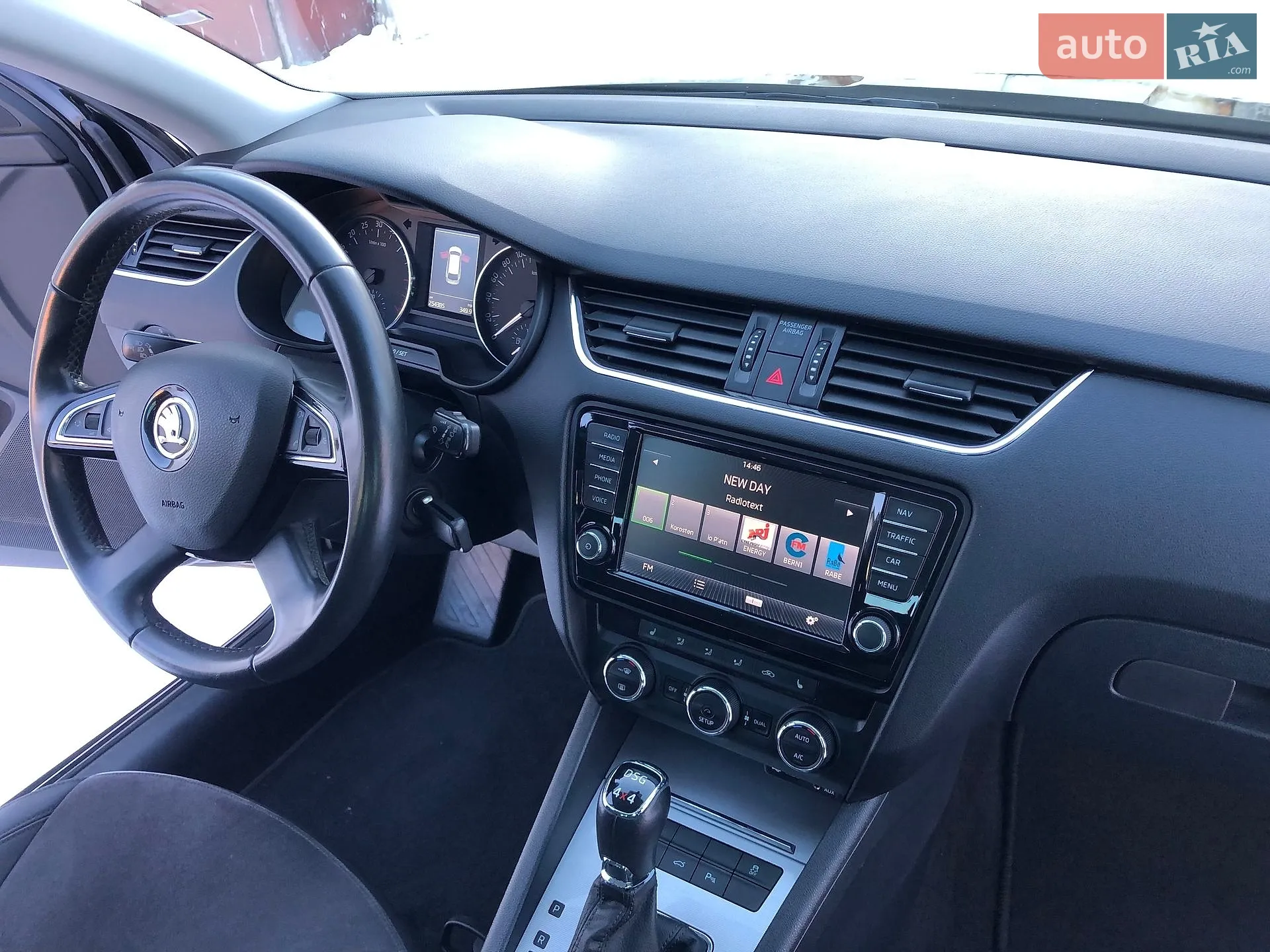 2015 Skoda Octavia - мініатюра 24