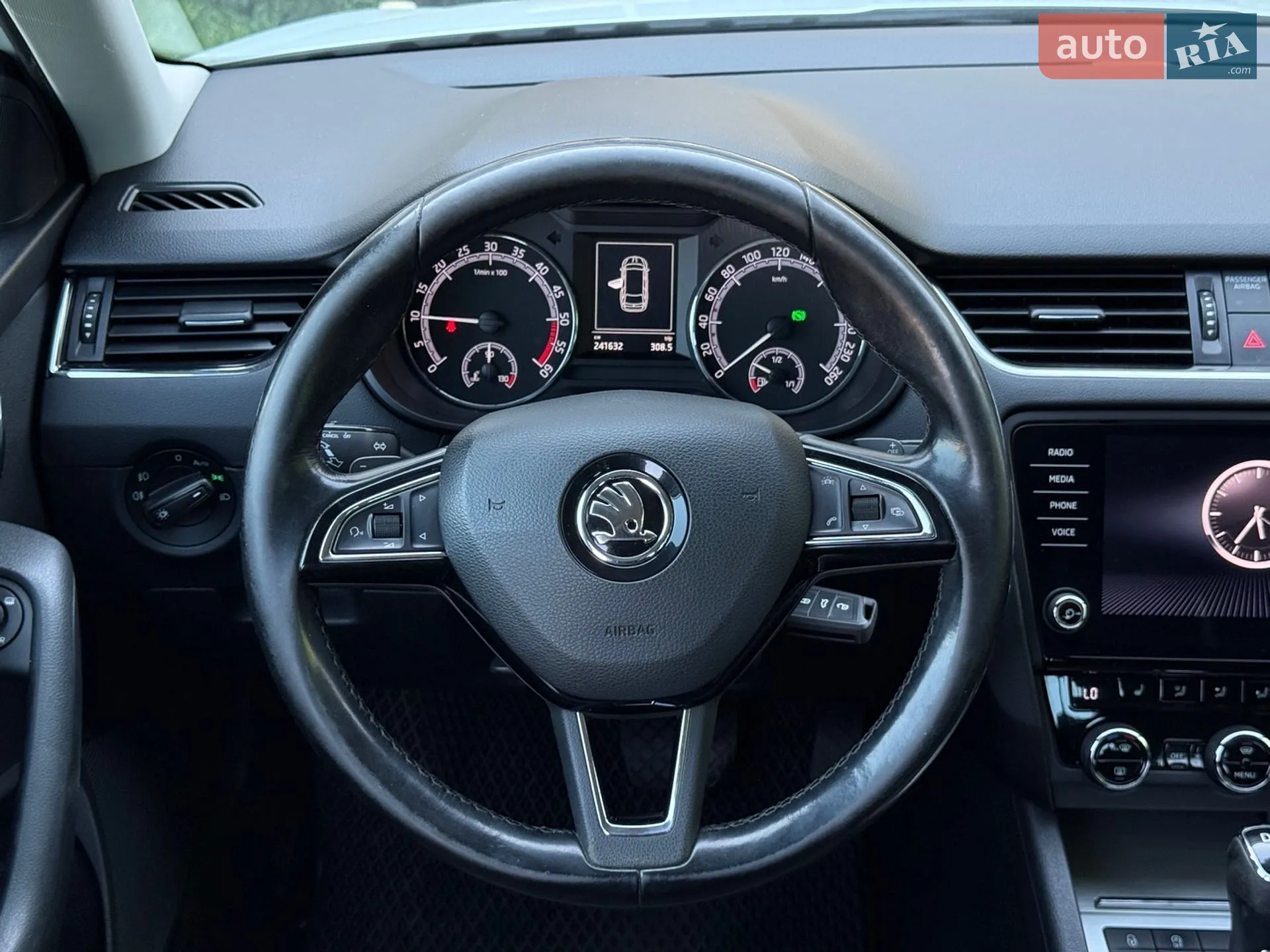 2017 Skoda Octavia - мініатюра 12