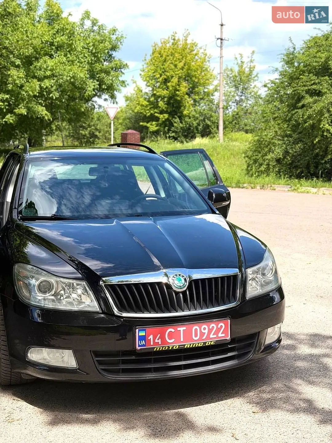 2010 Skoda Octavia - мініатюра 2