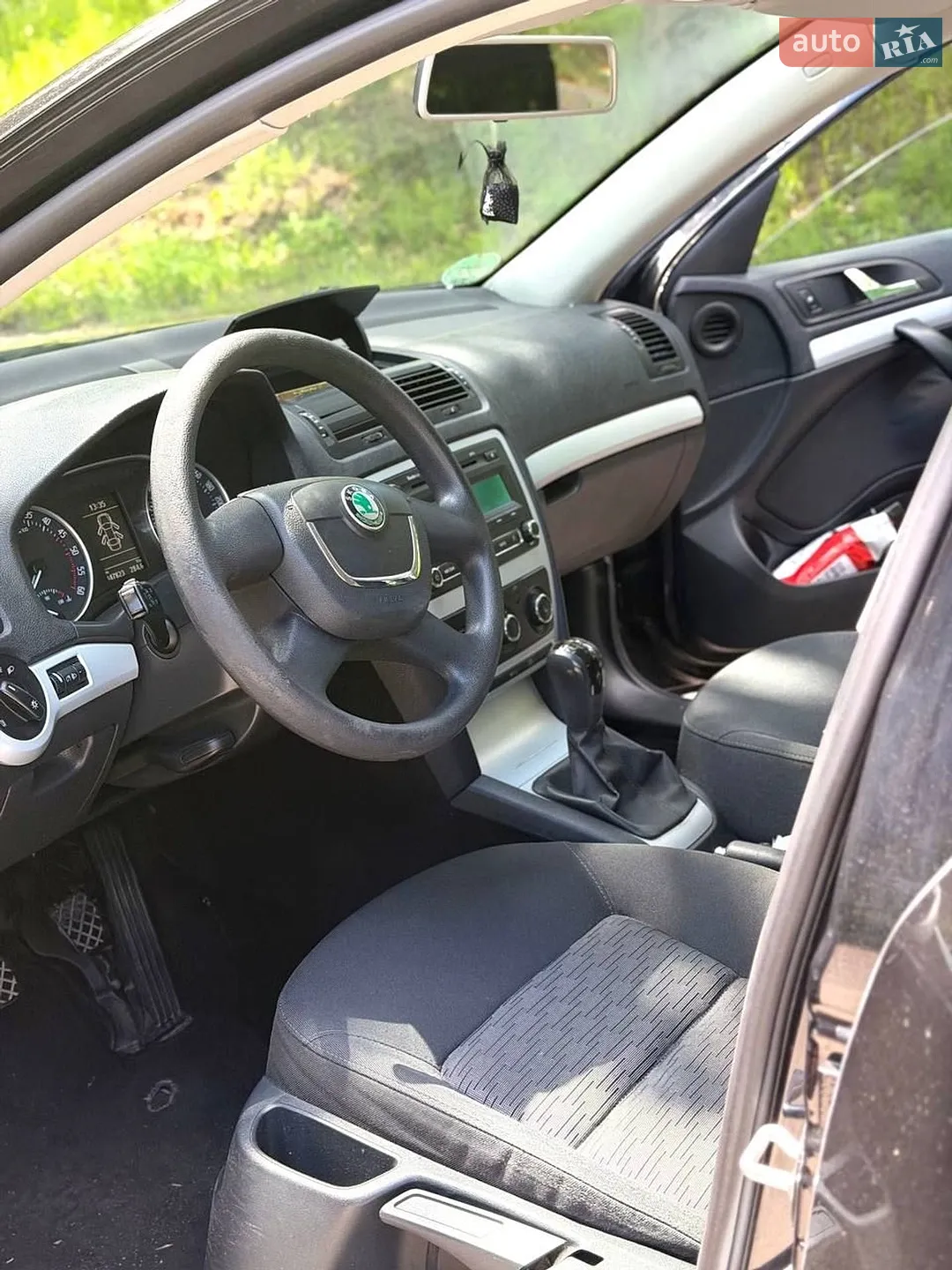 2010 Skoda Octavia - мініатюра 11
