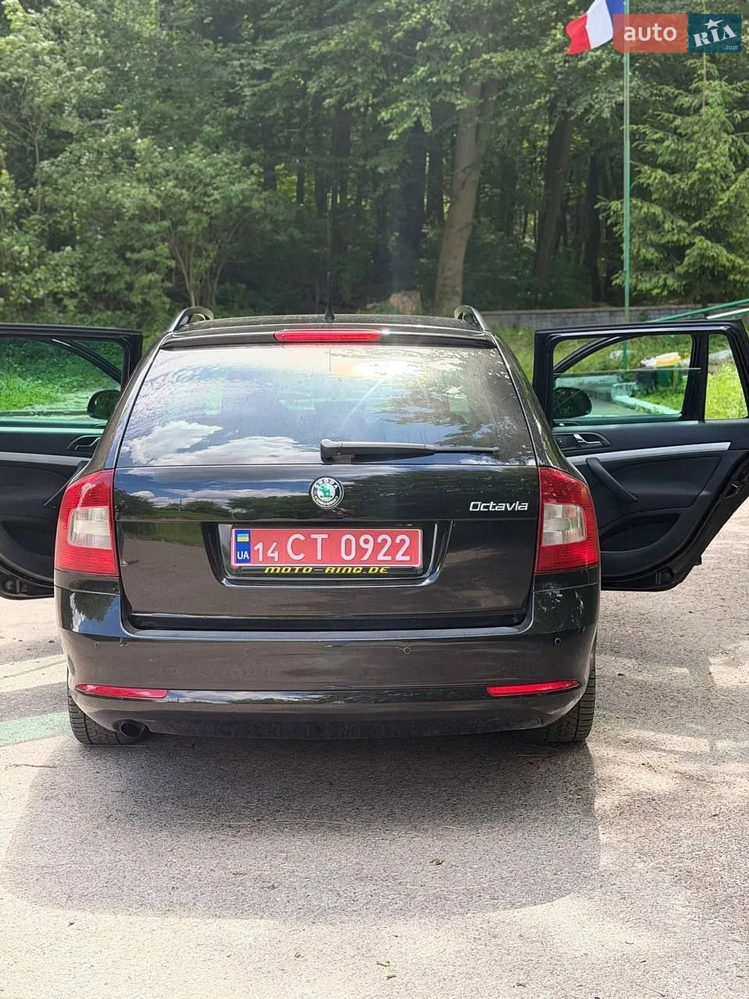 2010 Skoda Octavia - мініатюра 16