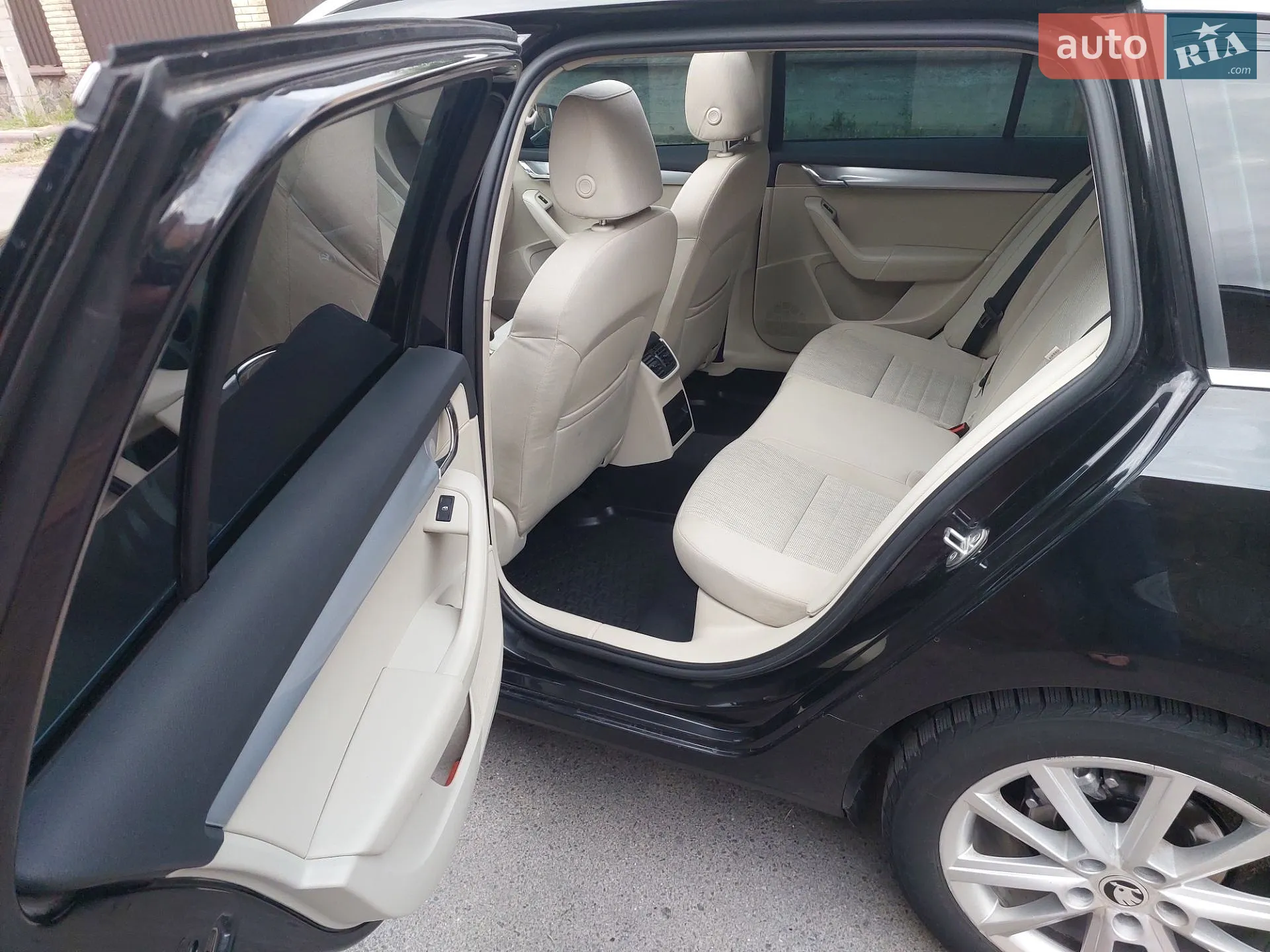 2015 Skoda Octavia - мініатюра 35