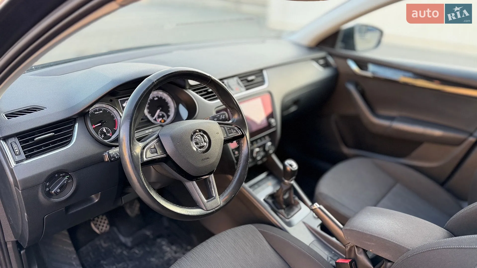 2017 Skoda Octavia - мініатюра 26