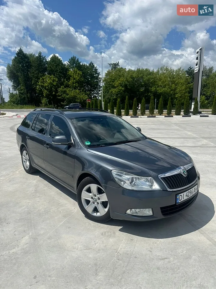 2010 Skoda Octavia - мініатюра 14
