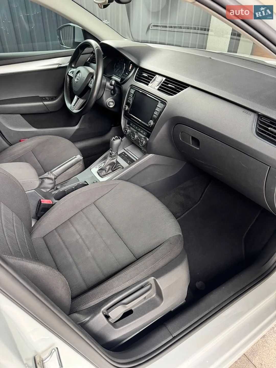 2015 Skoda Octavia - мініатюра 22