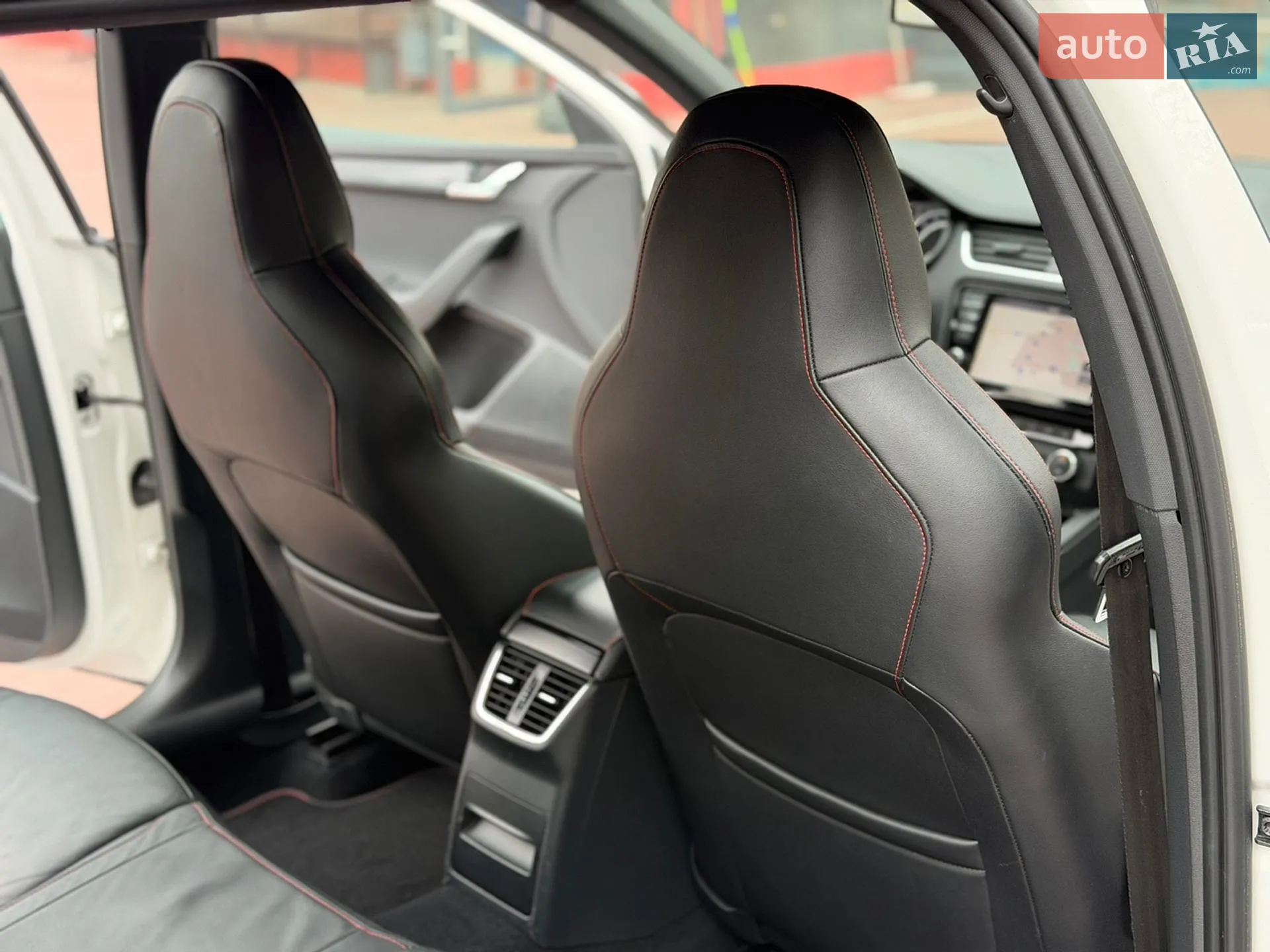 2014 Skoda Octavia - мініатюра 32