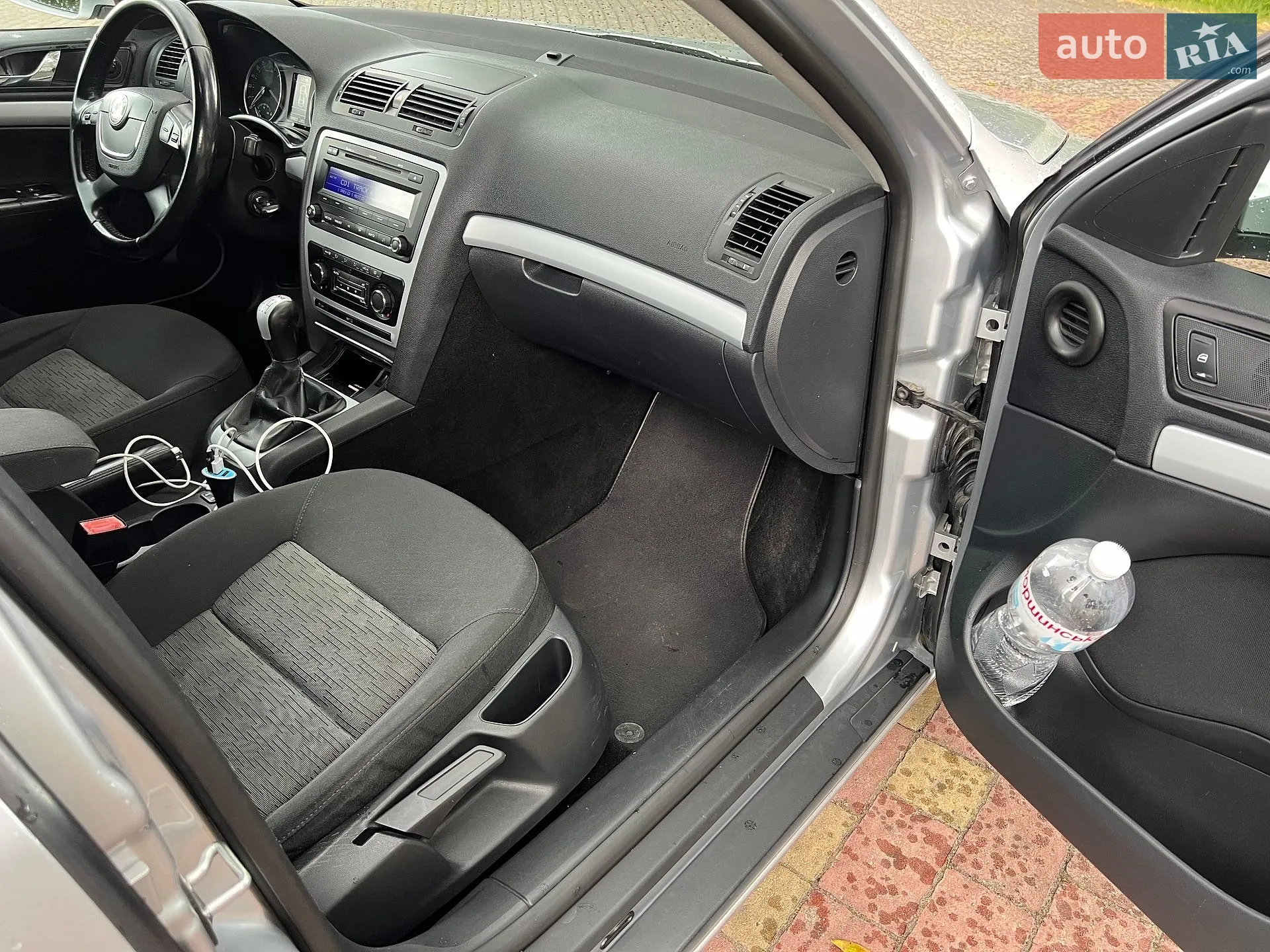 2010 Skoda Octavia - мініатюра 12