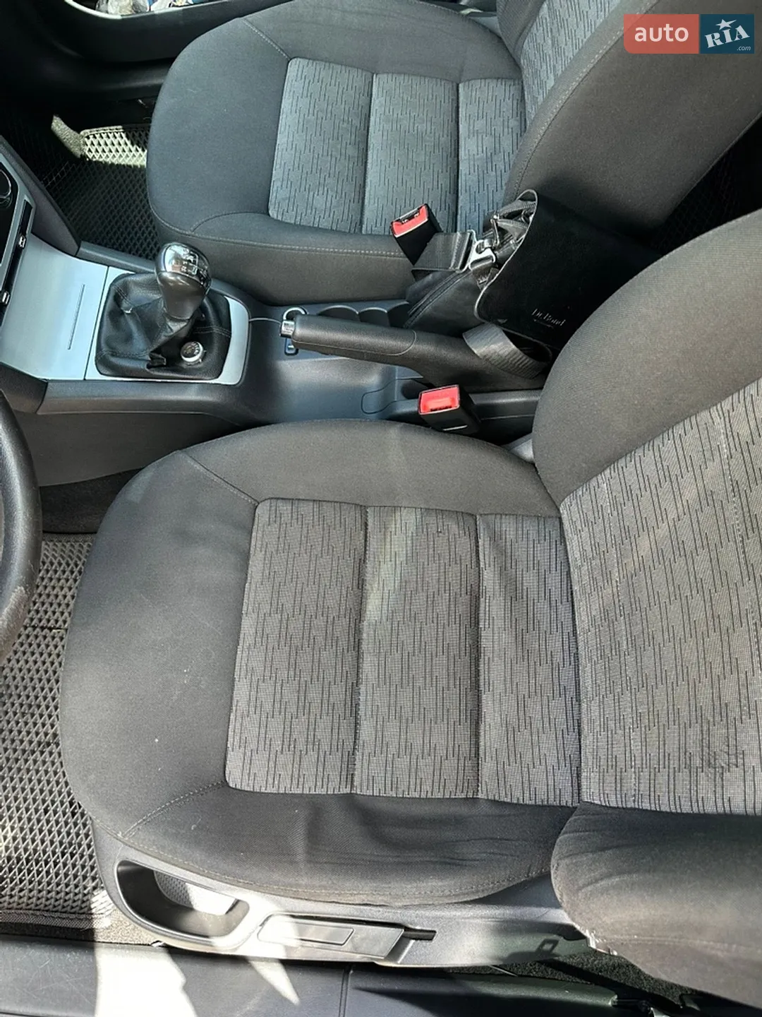 2010 Skoda Octavia - мініатюра 13