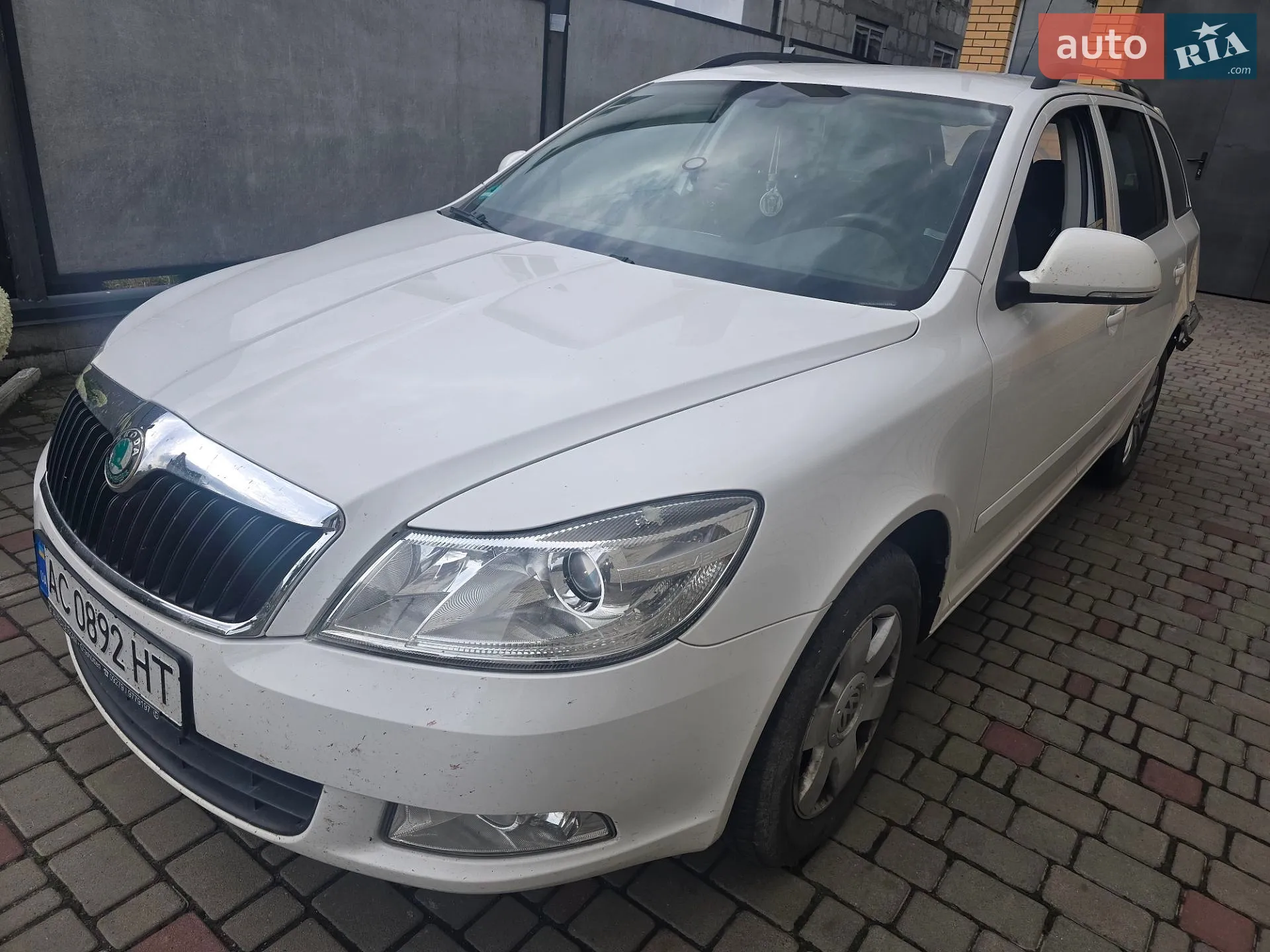 2010 Skoda Octavia - фото 1
