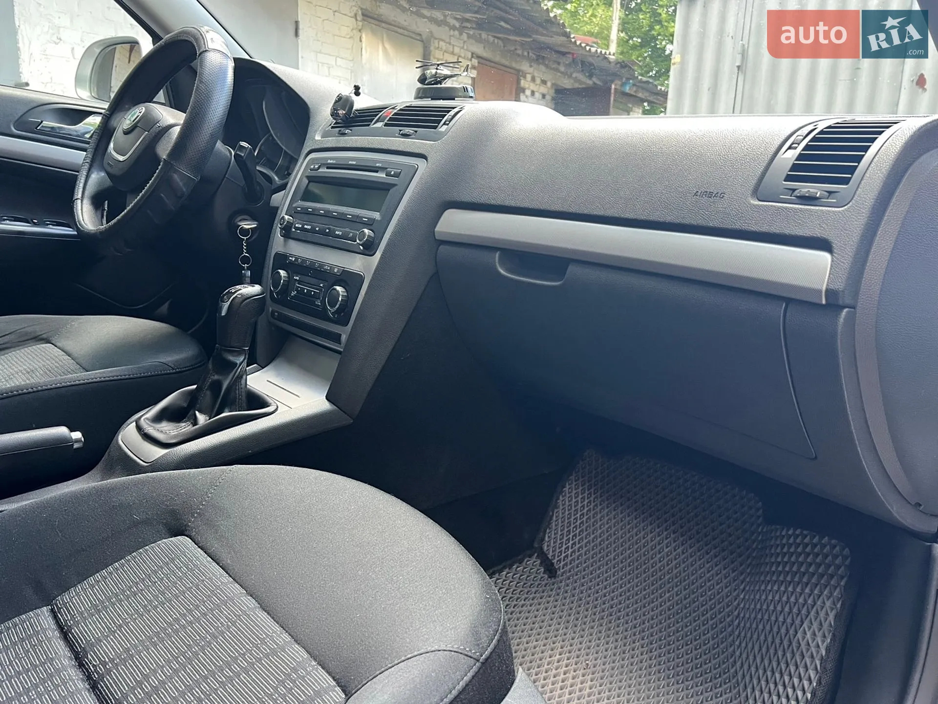 2010 Skoda Octavia - мініатюра 25