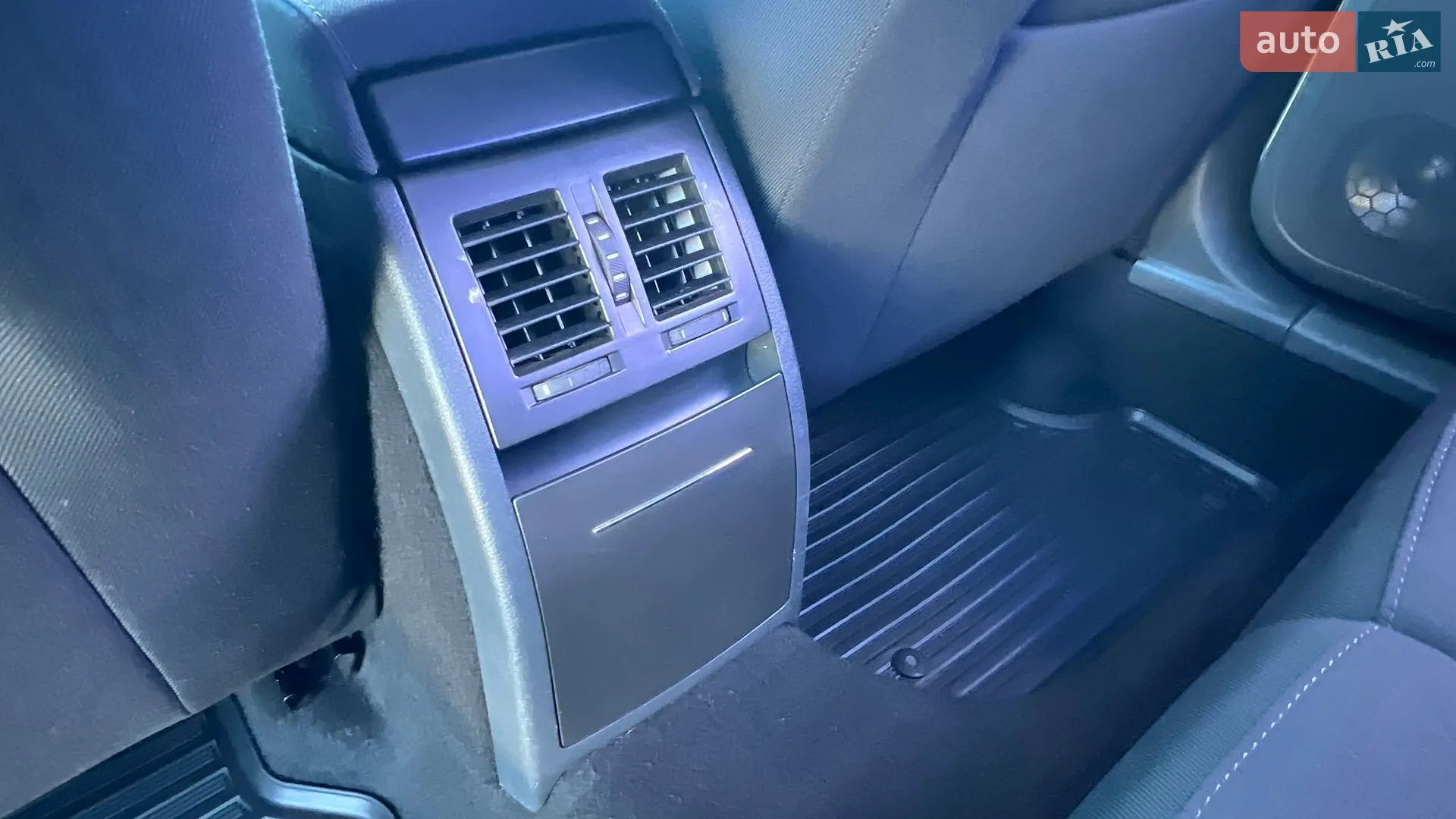 2011 Skoda Octavia - мініатюра 40