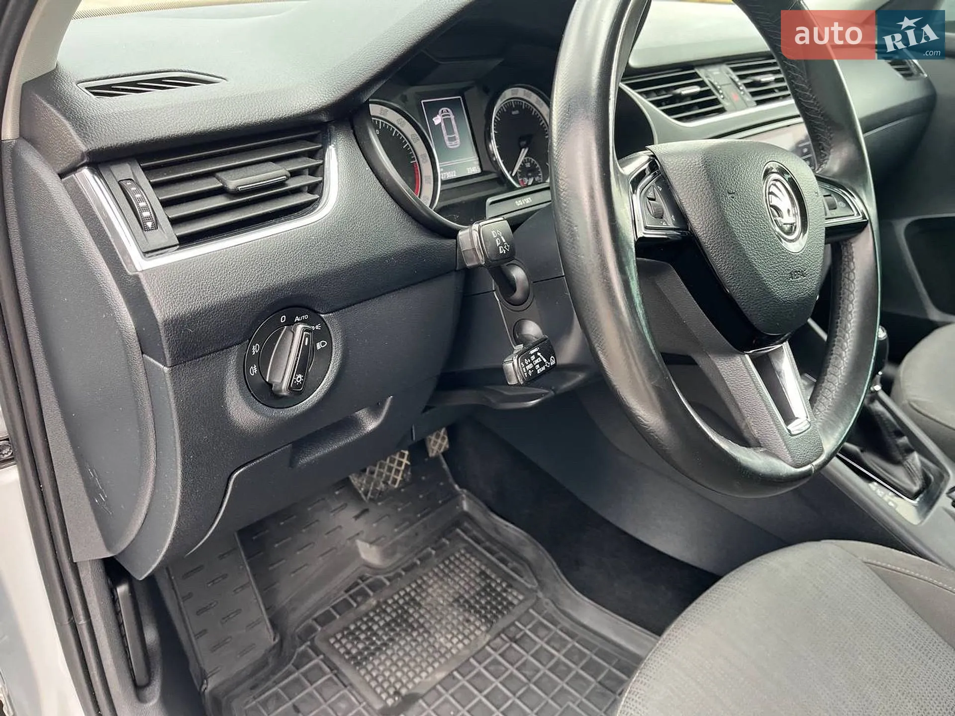 2017 Skoda Octavia - мініатюра 12