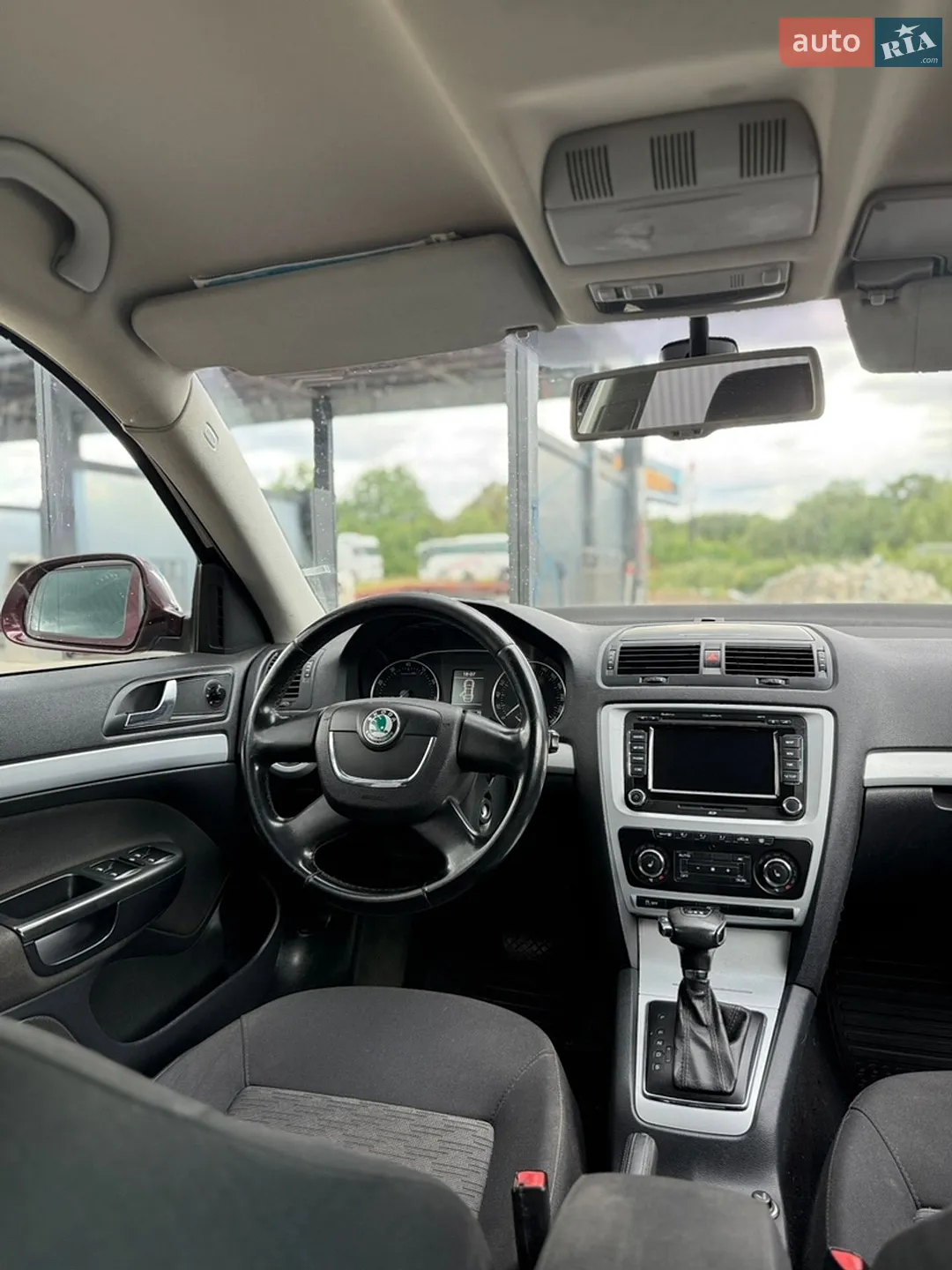 2010 Skoda Octavia - мініатюра 16