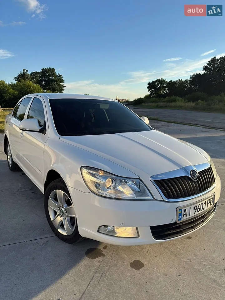2010 Skoda Octavia - мініатюра 15