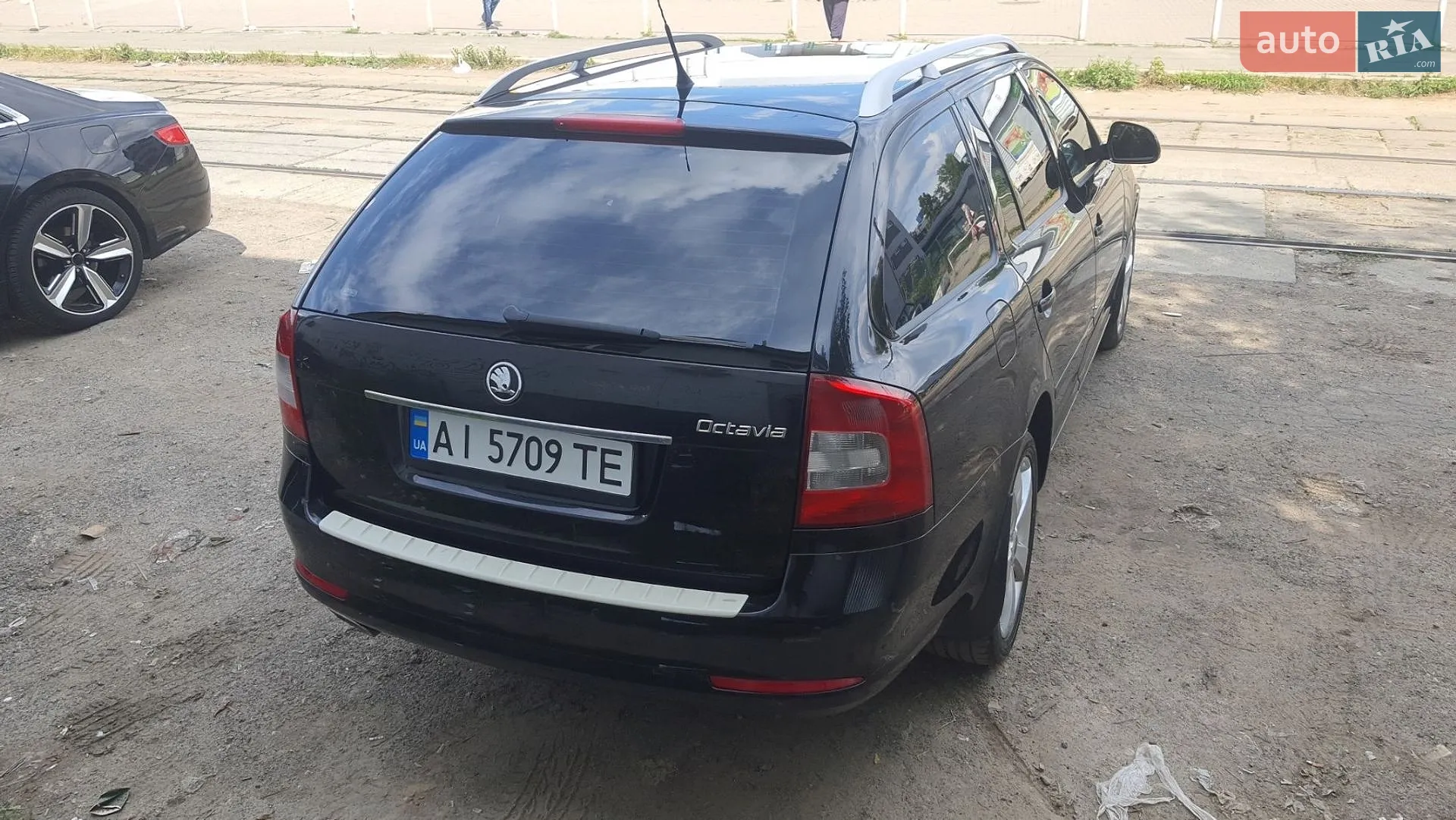 2010 Skoda Octavia - мініатюра 6
