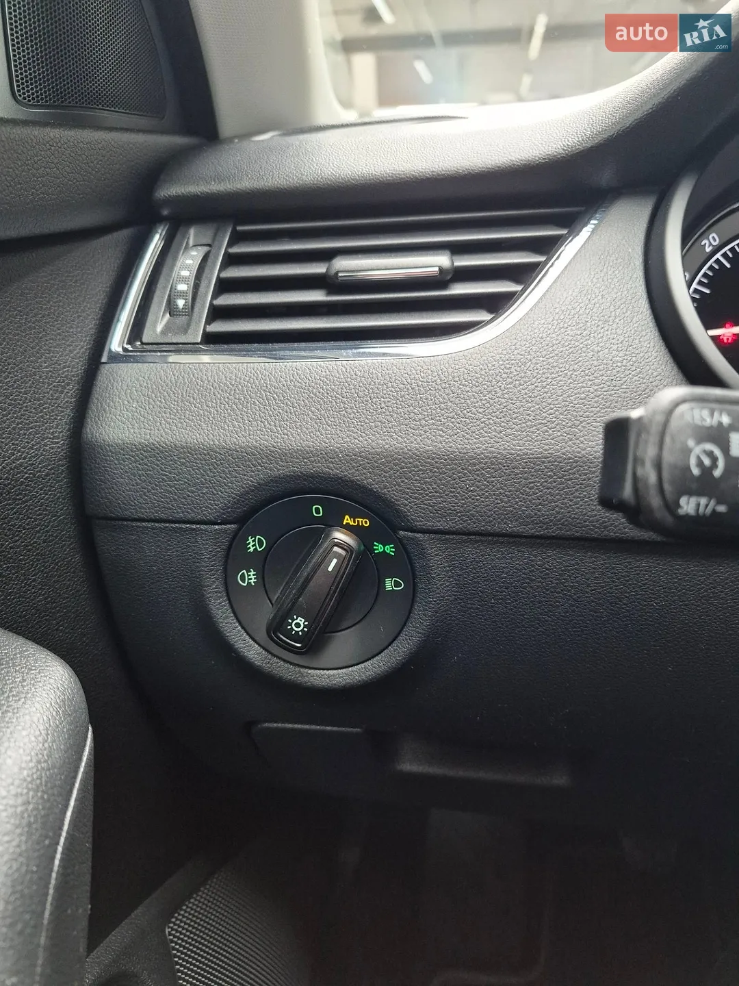 2017 Skoda Octavia - мініатюра 17