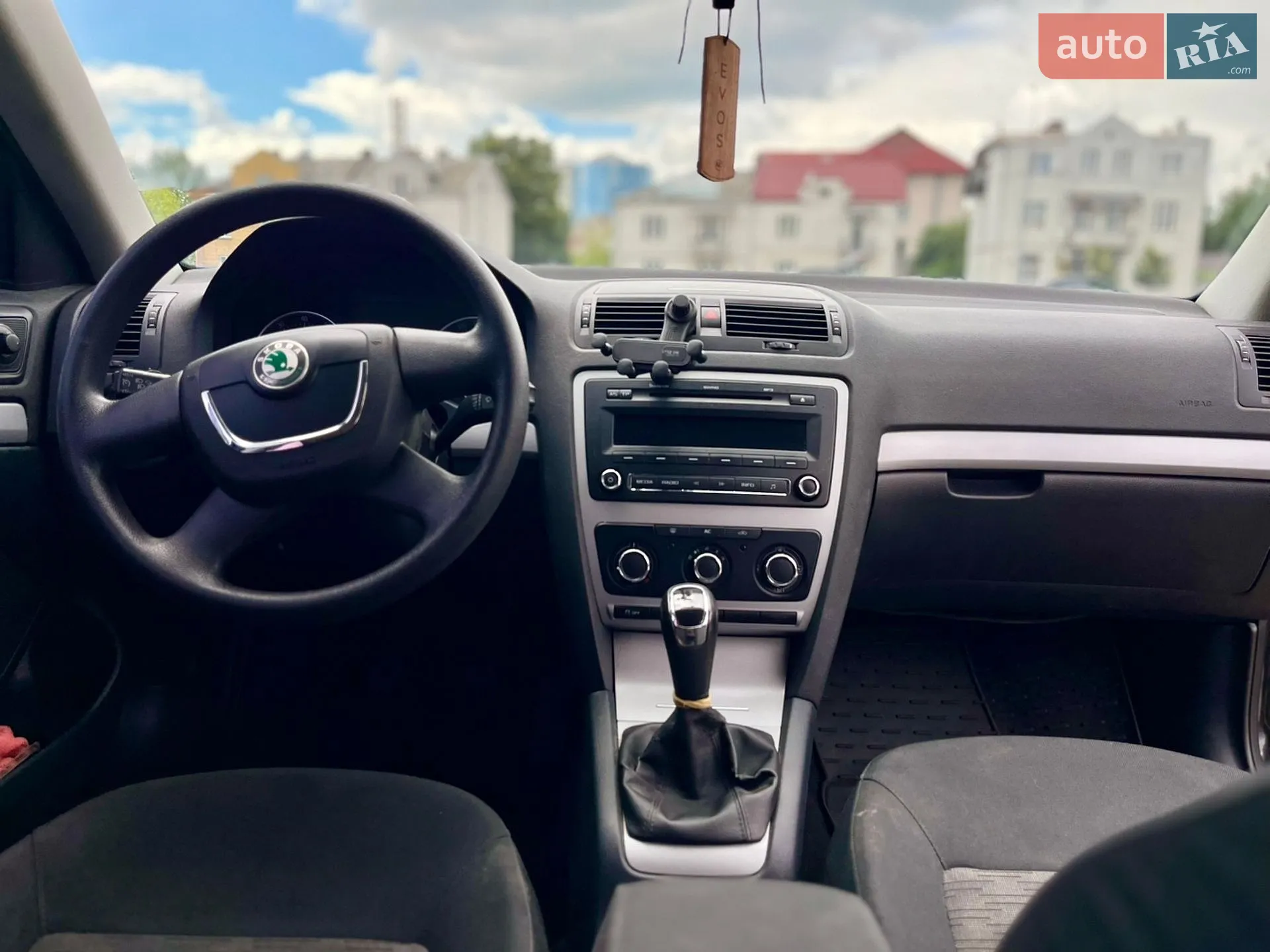 2011 Skoda Octavia - мініатюра 45