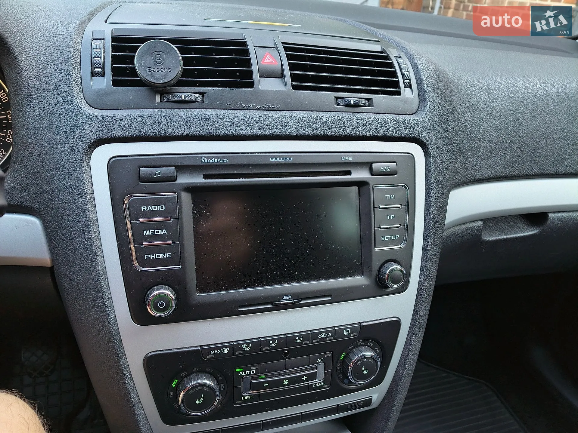 2011 Skoda Octavia - мініатюра 9