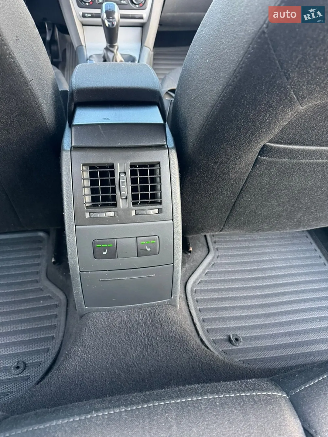 2011 Skoda Octavia - мініатюра 24