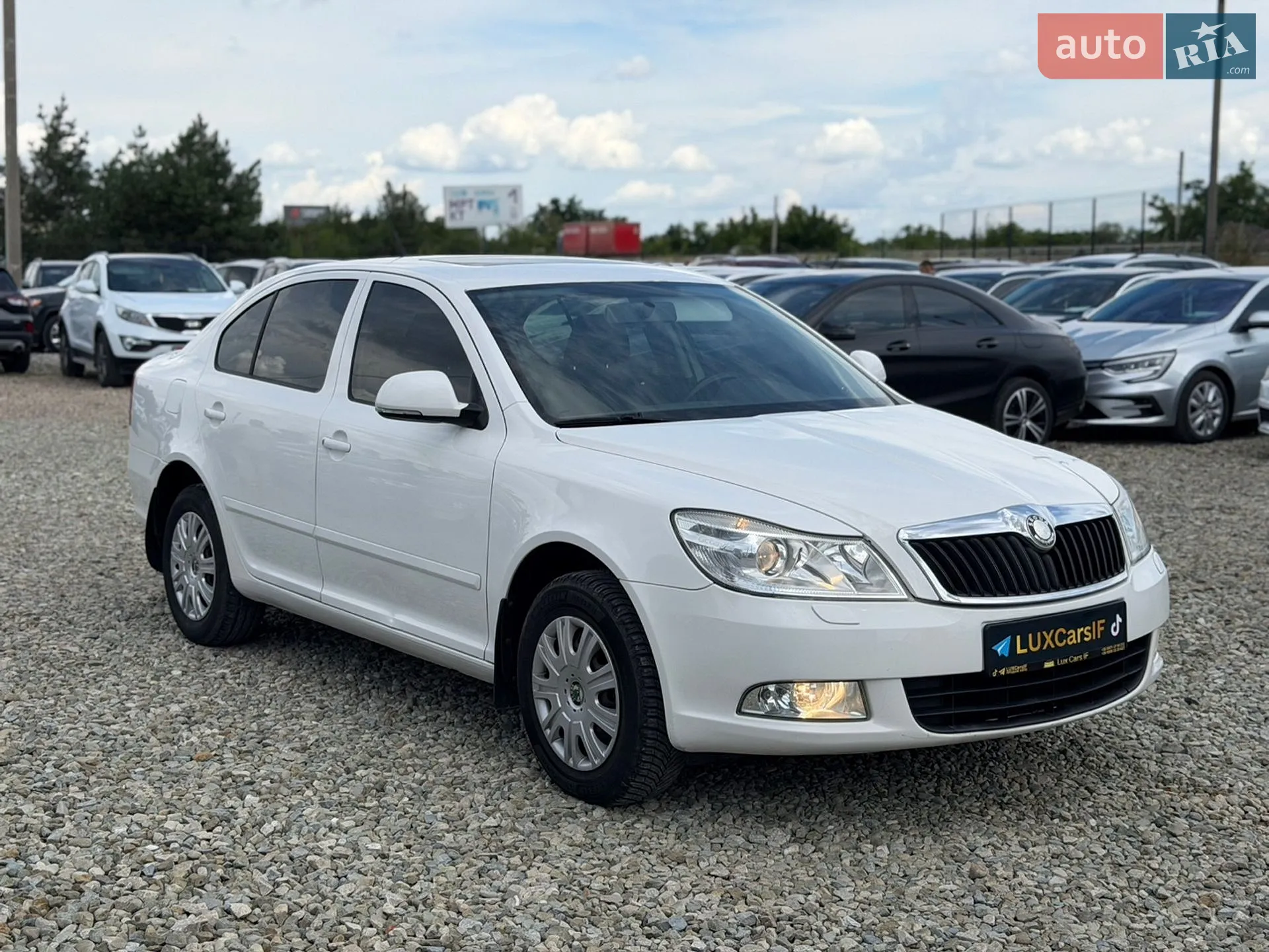 2010 Skoda Octavia - фото 1