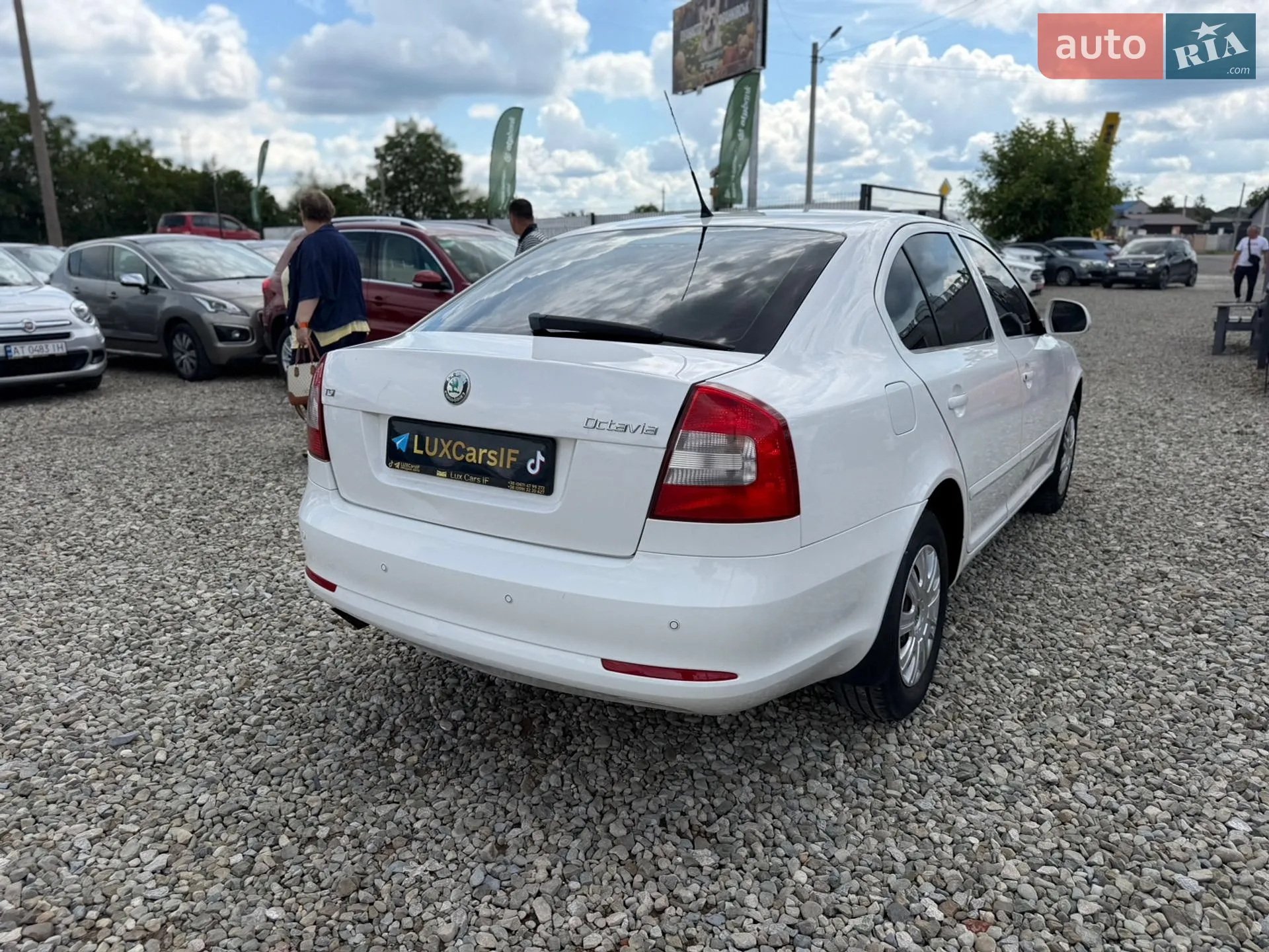2010 Skoda Octavia - мініатюра 18