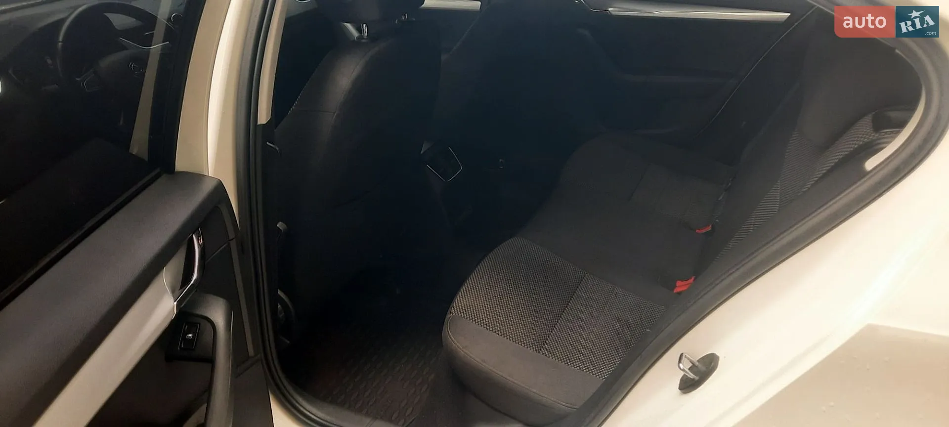 2014 Skoda Octavia - мініатюра 12