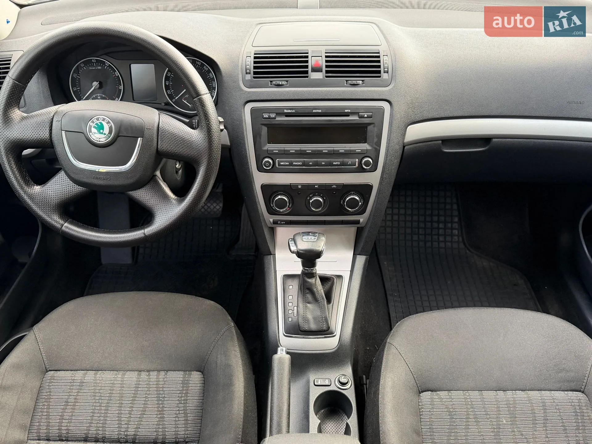 2010 Skoda Octavia - мініатюра 11
