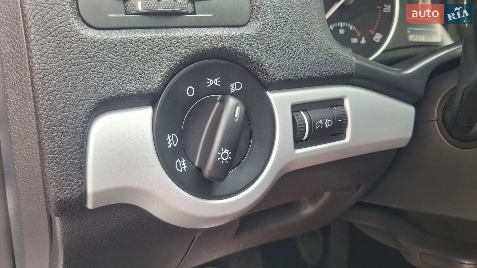 2010 Skoda Octavia - мініатюра 24
