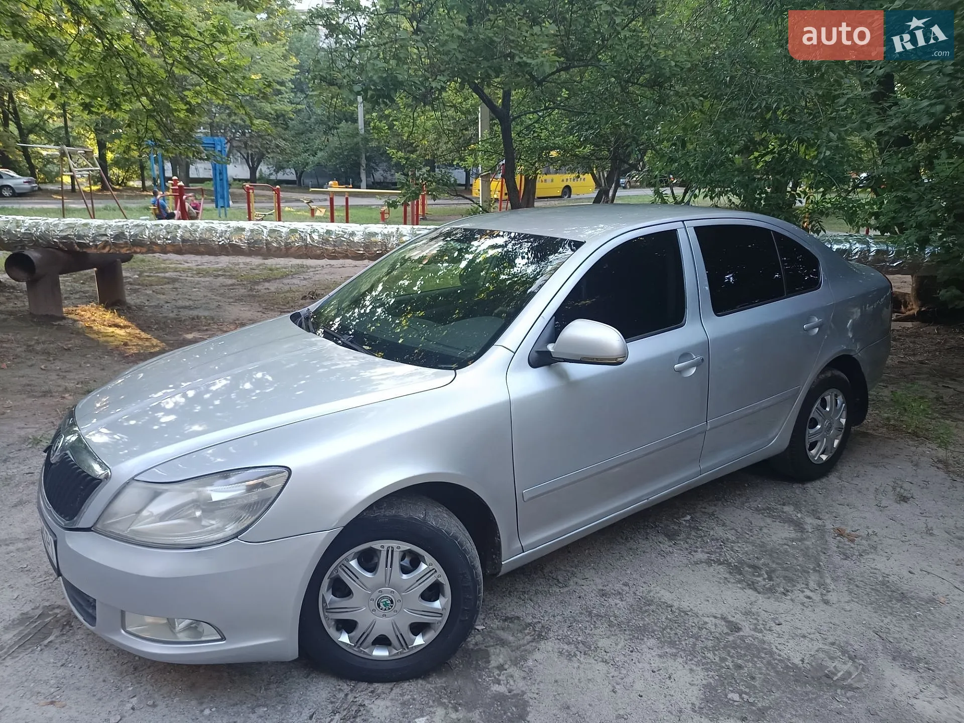 2010 Skoda Octavia - мініатюра 3