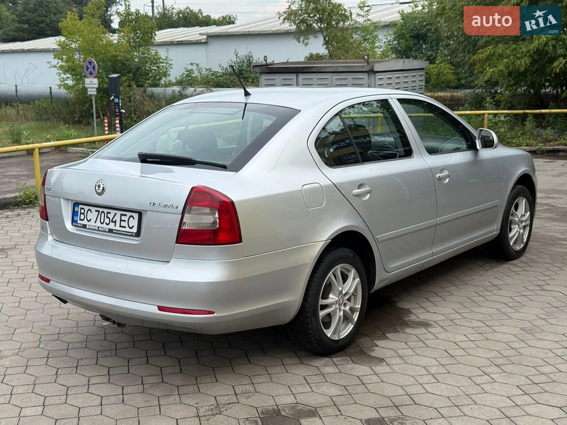 2011 Skoda Octavia - мініатюра 13