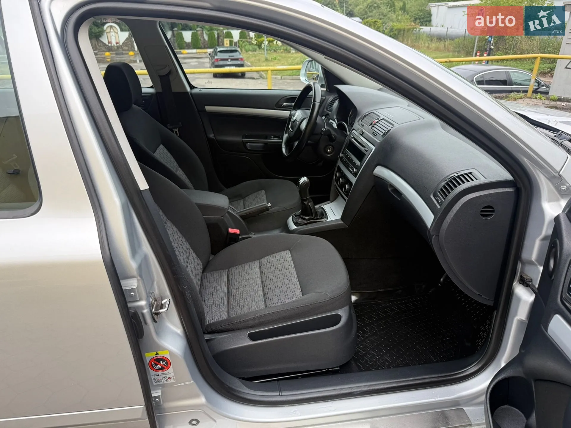 2011 Skoda Octavia - мініатюра 39