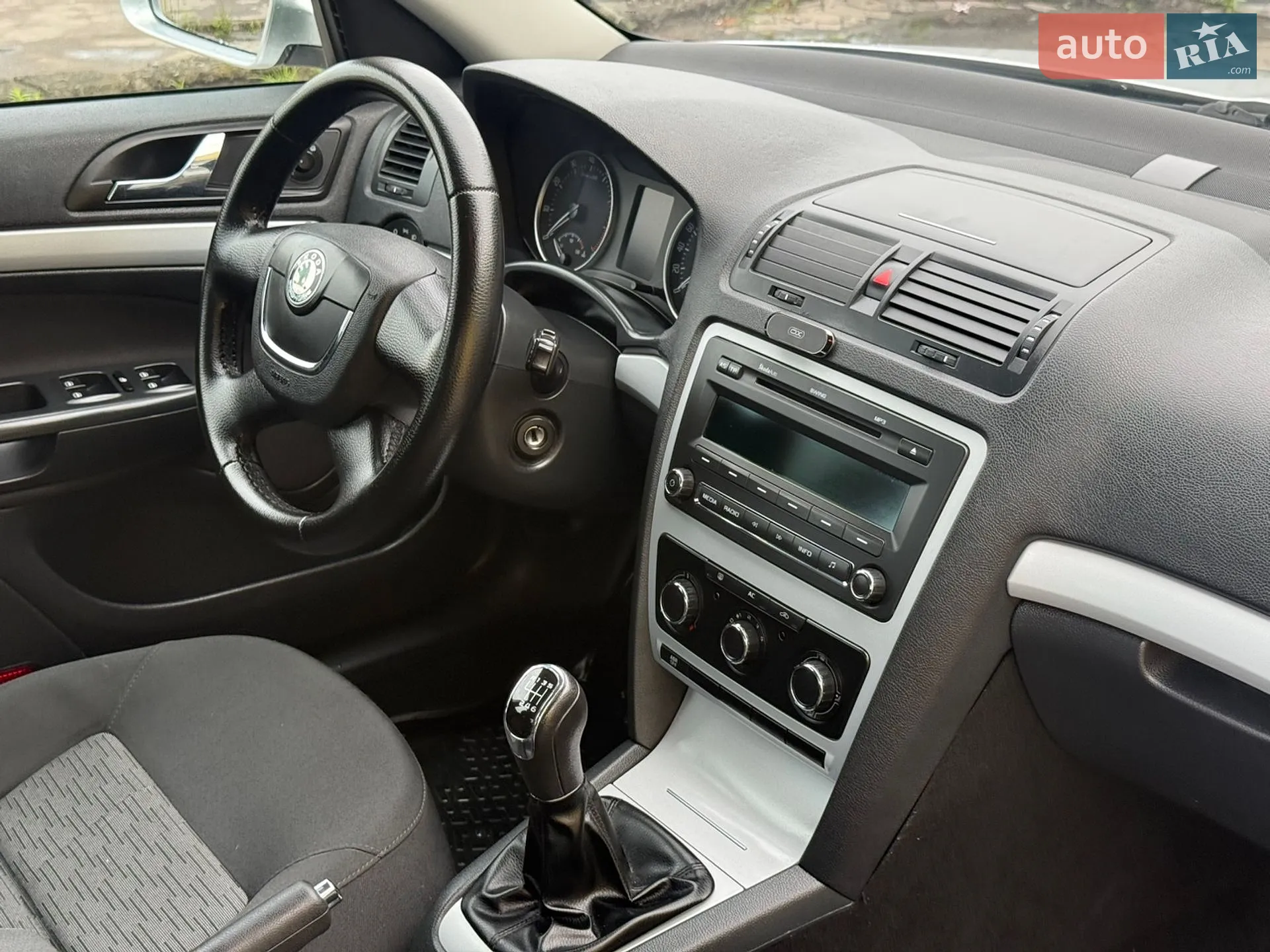 2011 Skoda Octavia - мініатюра 41