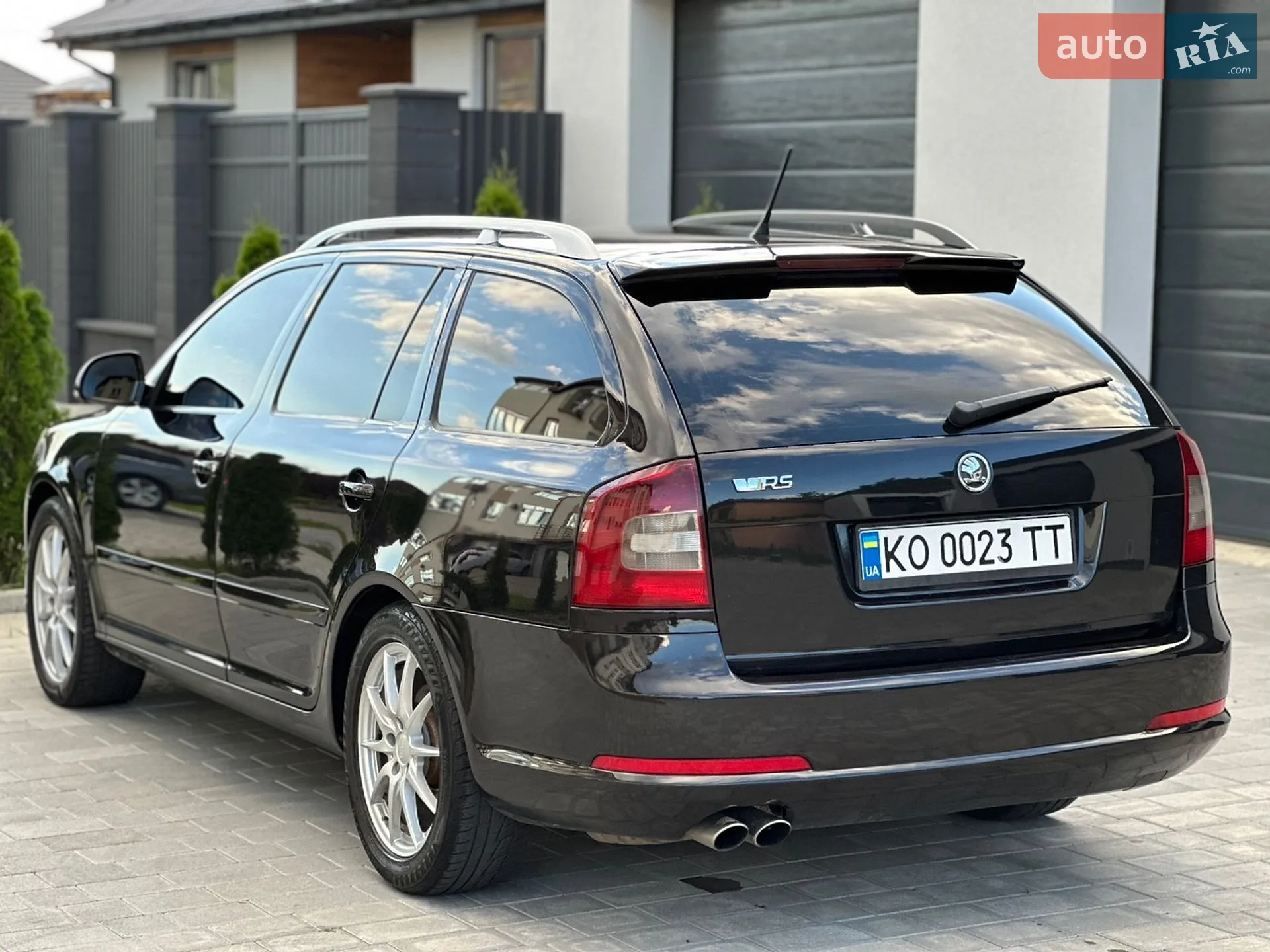 2010 Skoda Octavia - мініатюра 12