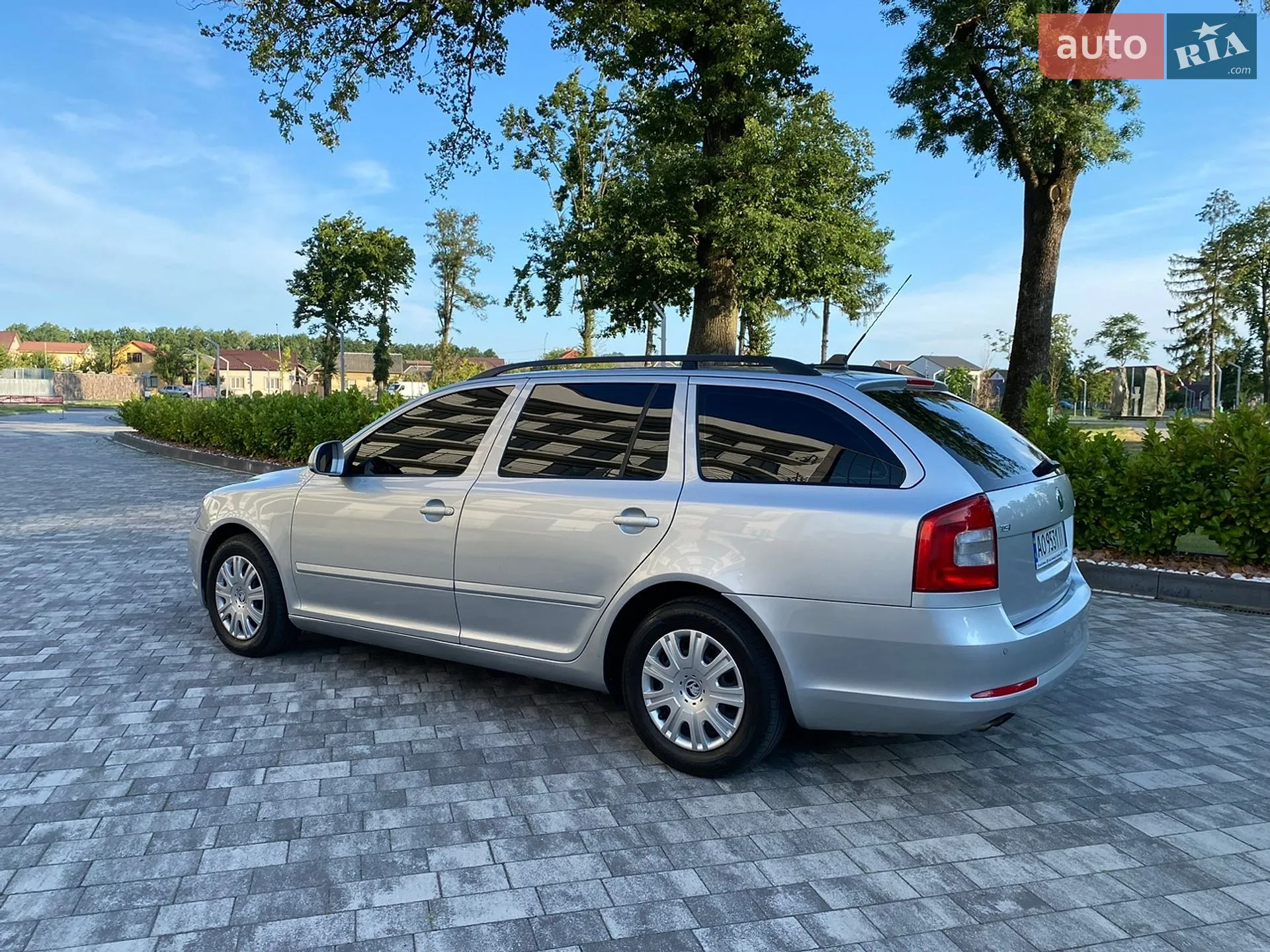 2010 Skoda Octavia - мініатюра 15