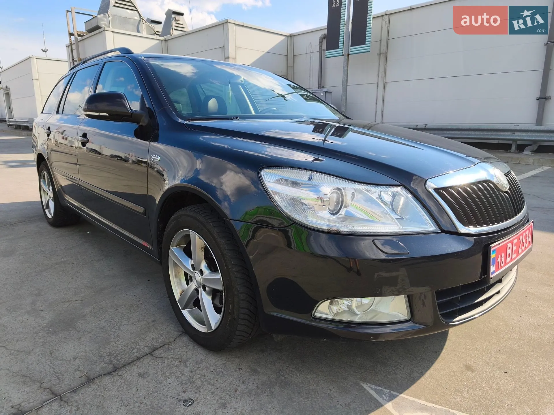 2010 Skoda Octavia - мініатюра 8