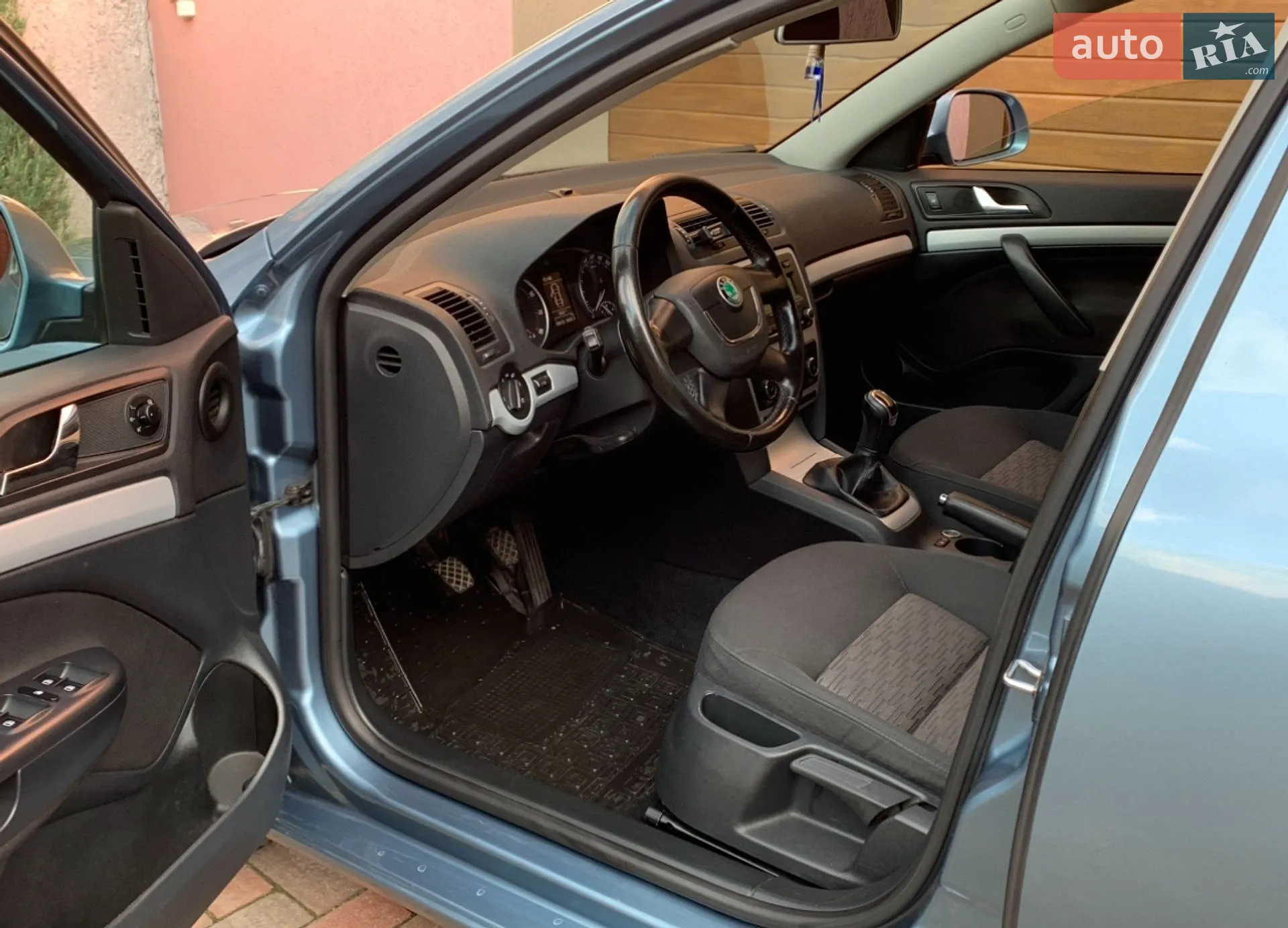 2011 Skoda Octavia - мініатюра 25
