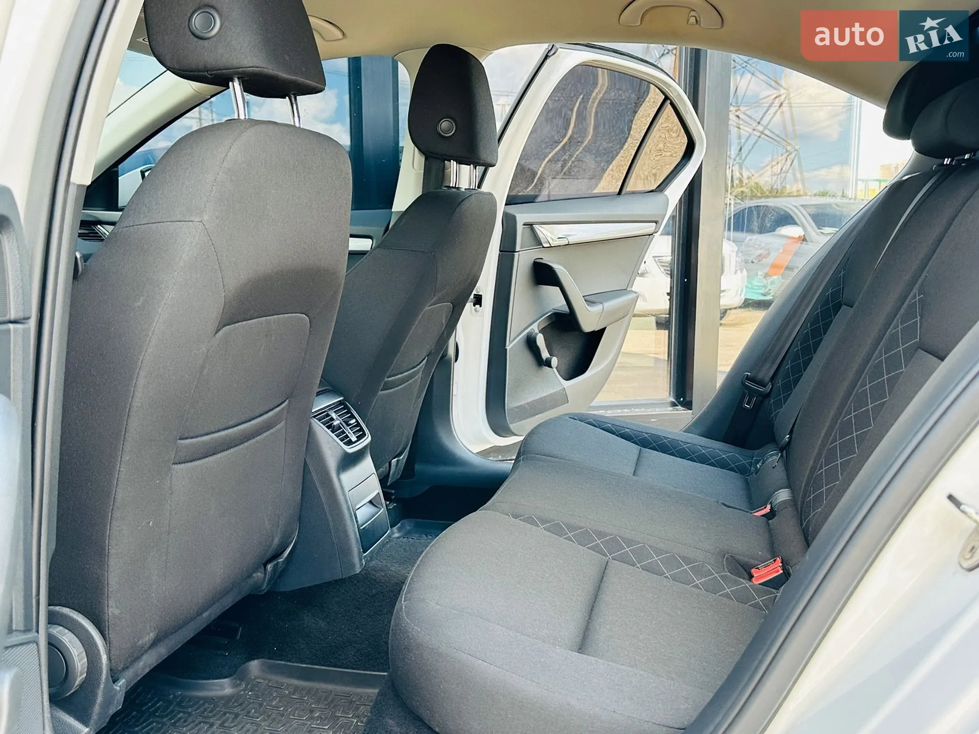 2019 Skoda Octavia - мініатюра 20